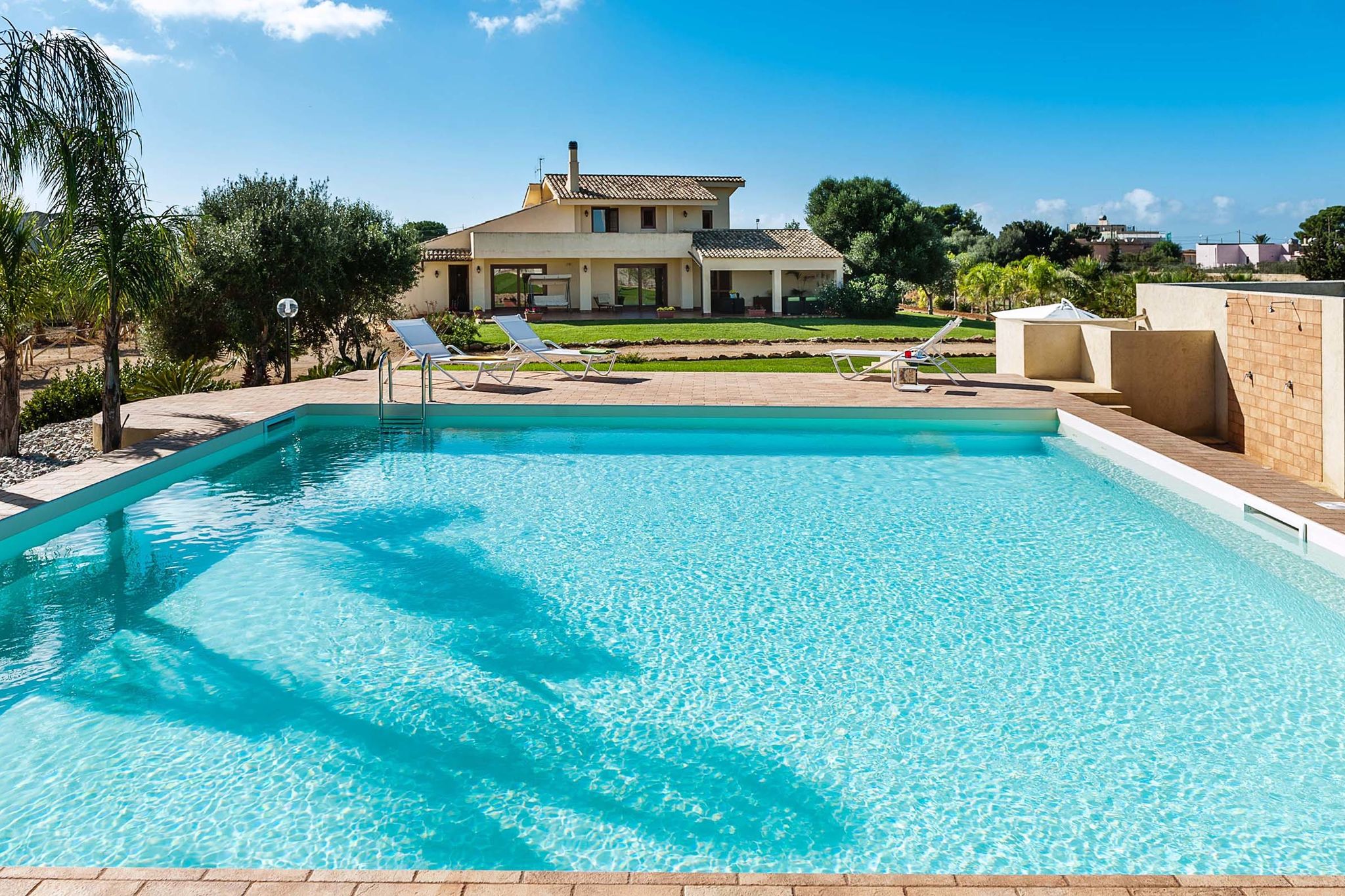 Geräumige Villa in Marsala mit Pool