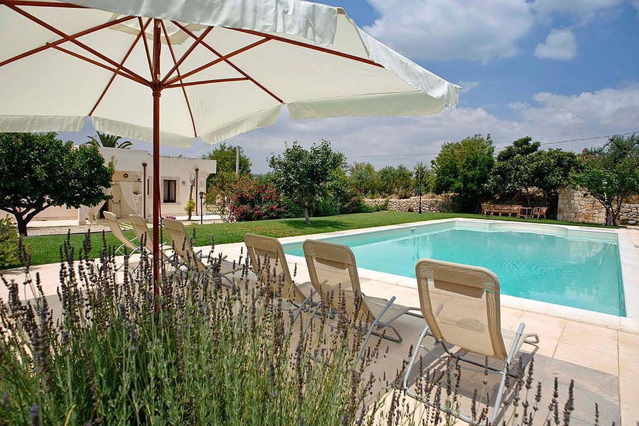 Moderne Villa in Campanella-gianforma mit eigenem Pool