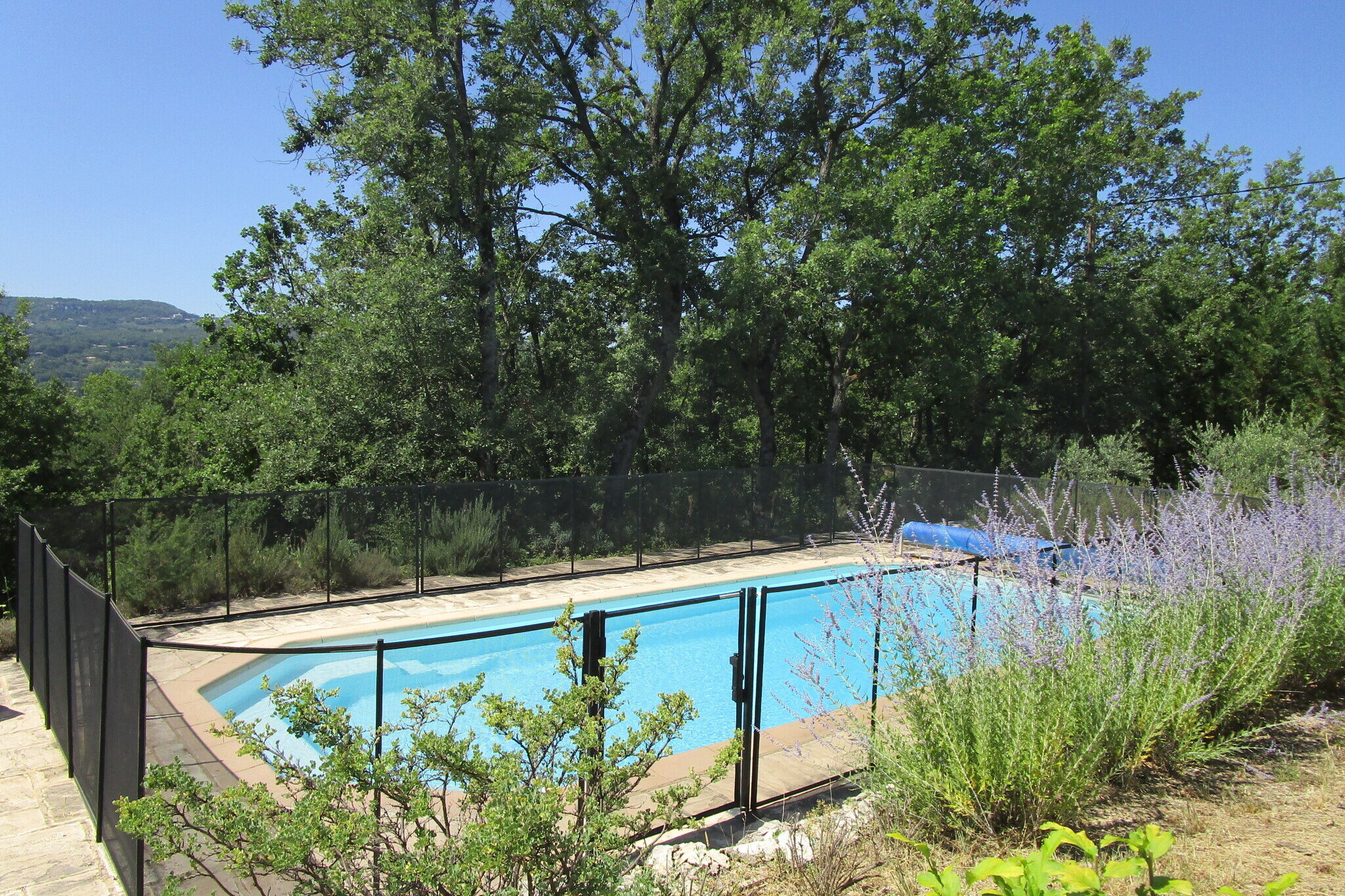 Rustige villa in Saignon met privézwembad