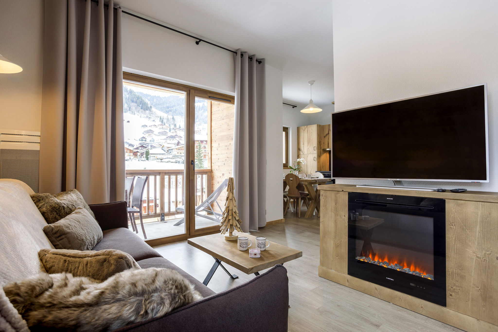 Cozy apartment 300 m from the ski lift in a mountain village
