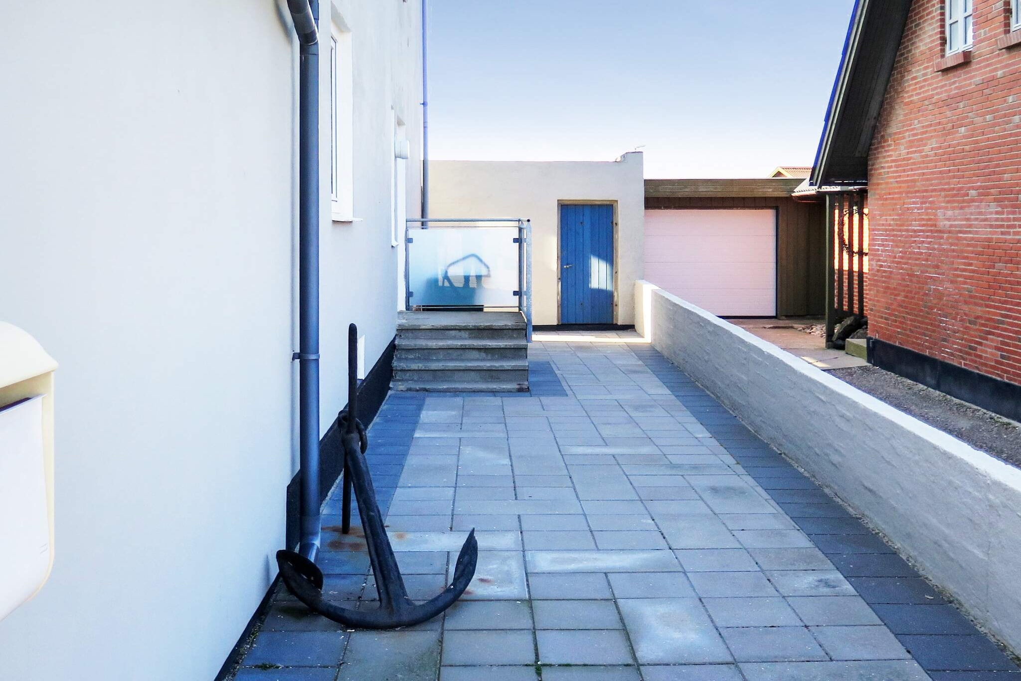 Well-located and renovated holiday apartment from 2010 only 100 meters from the North Sea and child-friendly beach. Perfect for several families, as the house consists of two apartments (67457 + 67458), who want to live separately, close to the sea, close to the many restaurants and sights that Thyborøn offers including a fantastic harbor environment. The bright kitchen is i.a. equipped with ceramic hob, extractor hood and microwave. In the living room there is a radio with CD player, flat screen TV with both German and Danish channels and free internet. The apartment sleeps in 1 room with a double bed and 2 beds on a sofa bed in the living room. There is a bathroom with shower and a bathing area. There is a communal washing machine, cleaning area for cleaning fish and a large freezer in the basement. Enclosed solarium / terrace with table and bench set and barbecue. The area also offers good fishing spots. Note: Electricity, water and heating are included in the rental price. Not for rent to youth groups.

A refundable deposit might be charged closer to your check-in date. This deposit covers utilities consumed during your stay and any additional services that may be taken. The final amount will be adjusted based on actual meter readings, actual usage of extra services, and any remaining balance will be refunded within 21 days after checkout.