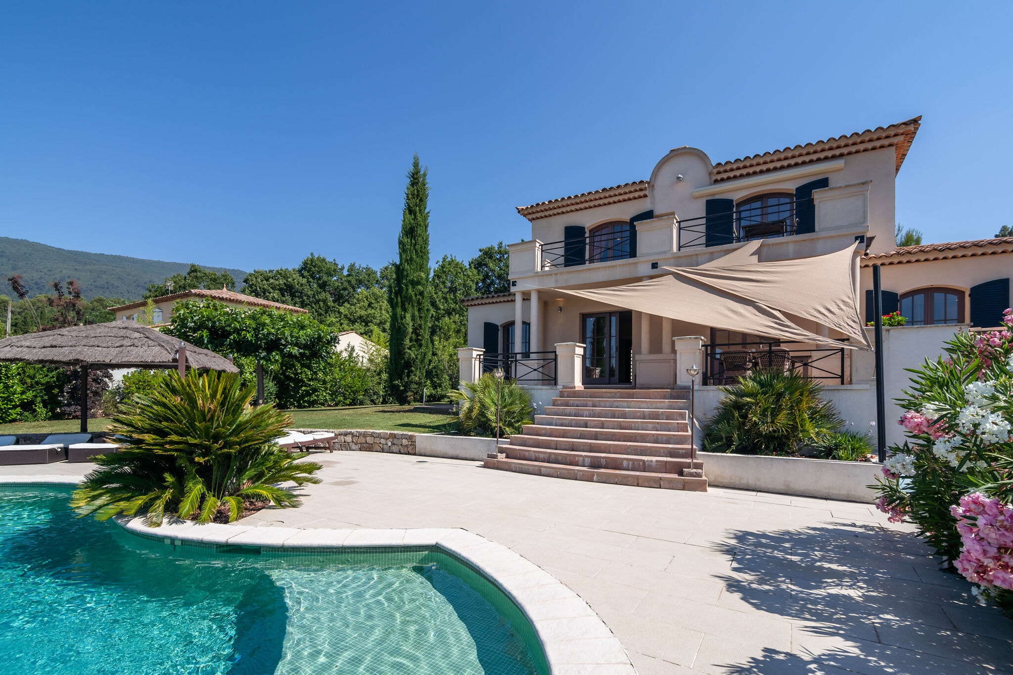 Cosy Holiday Home in Seillans with Private Swimming Pool