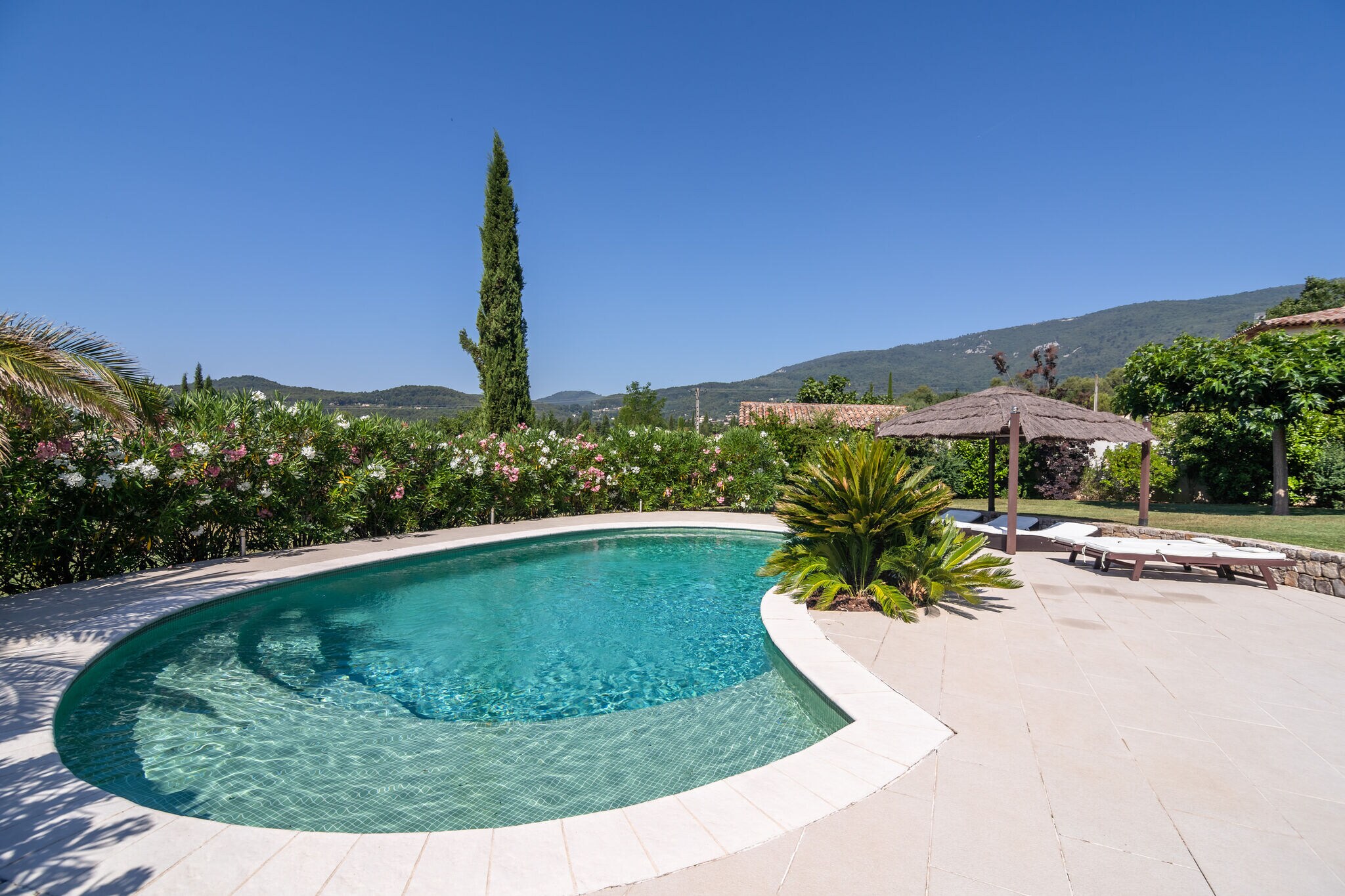 Maison de vacances confortable à Seillans avec piscine privée