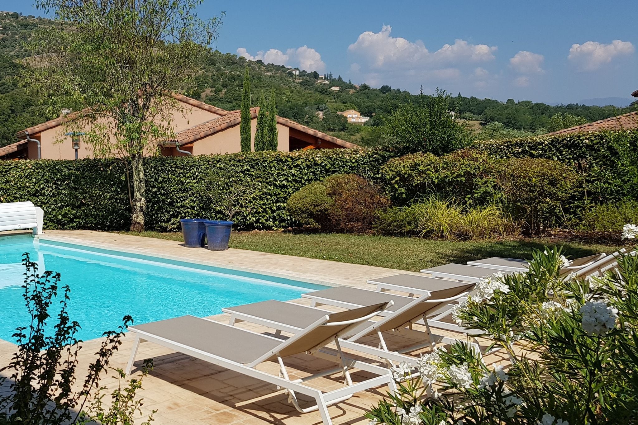 Elegant Villa in Les Mazes with Swimming Pool
