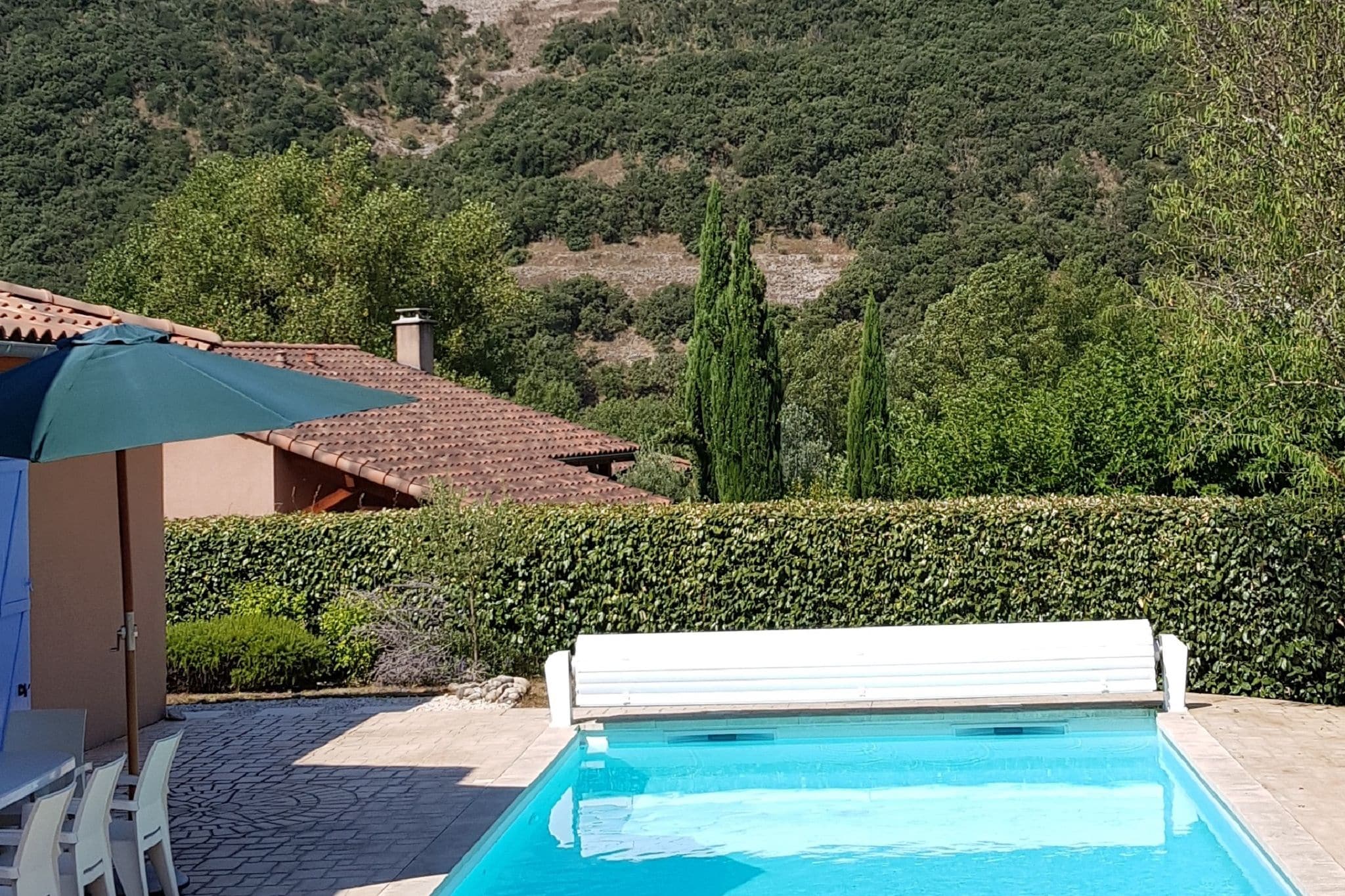 Heerlijke villa met privé zwembad op kleinschalig domein in de Ardeche