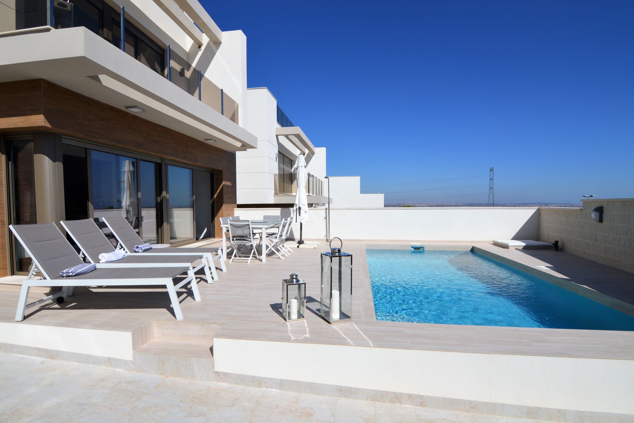 Moderne villa met privézwembad in Orihuela Costa