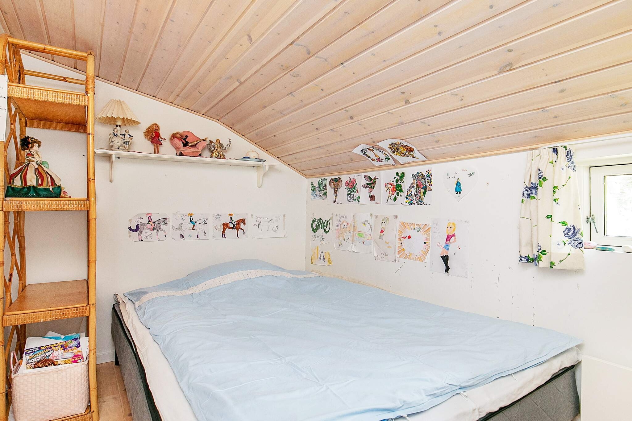 Holiday Home with Terrace & Fire Pit - Indoor