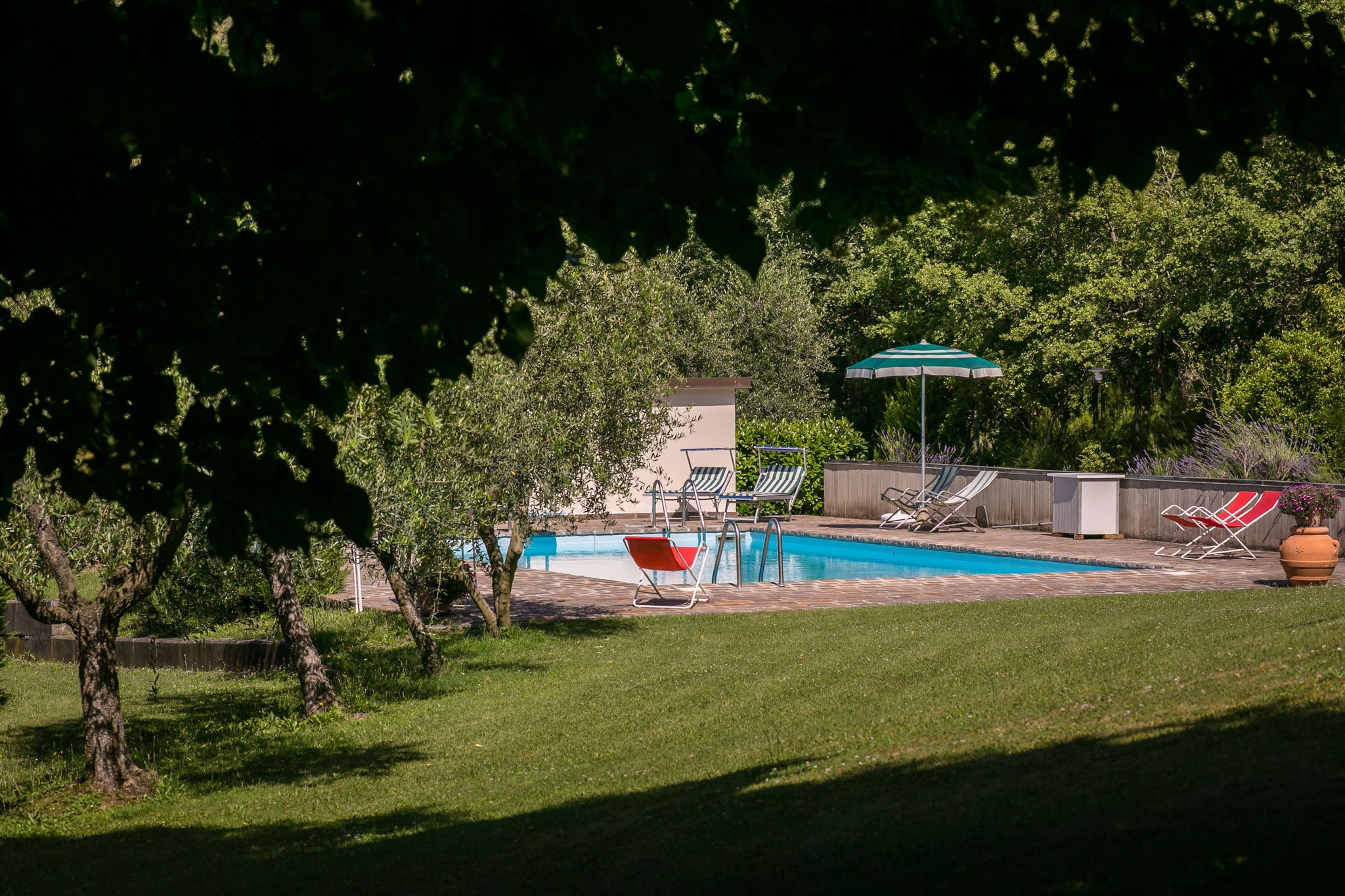 Villa on a hill with private pool, nice view, pizza oven and barbecue