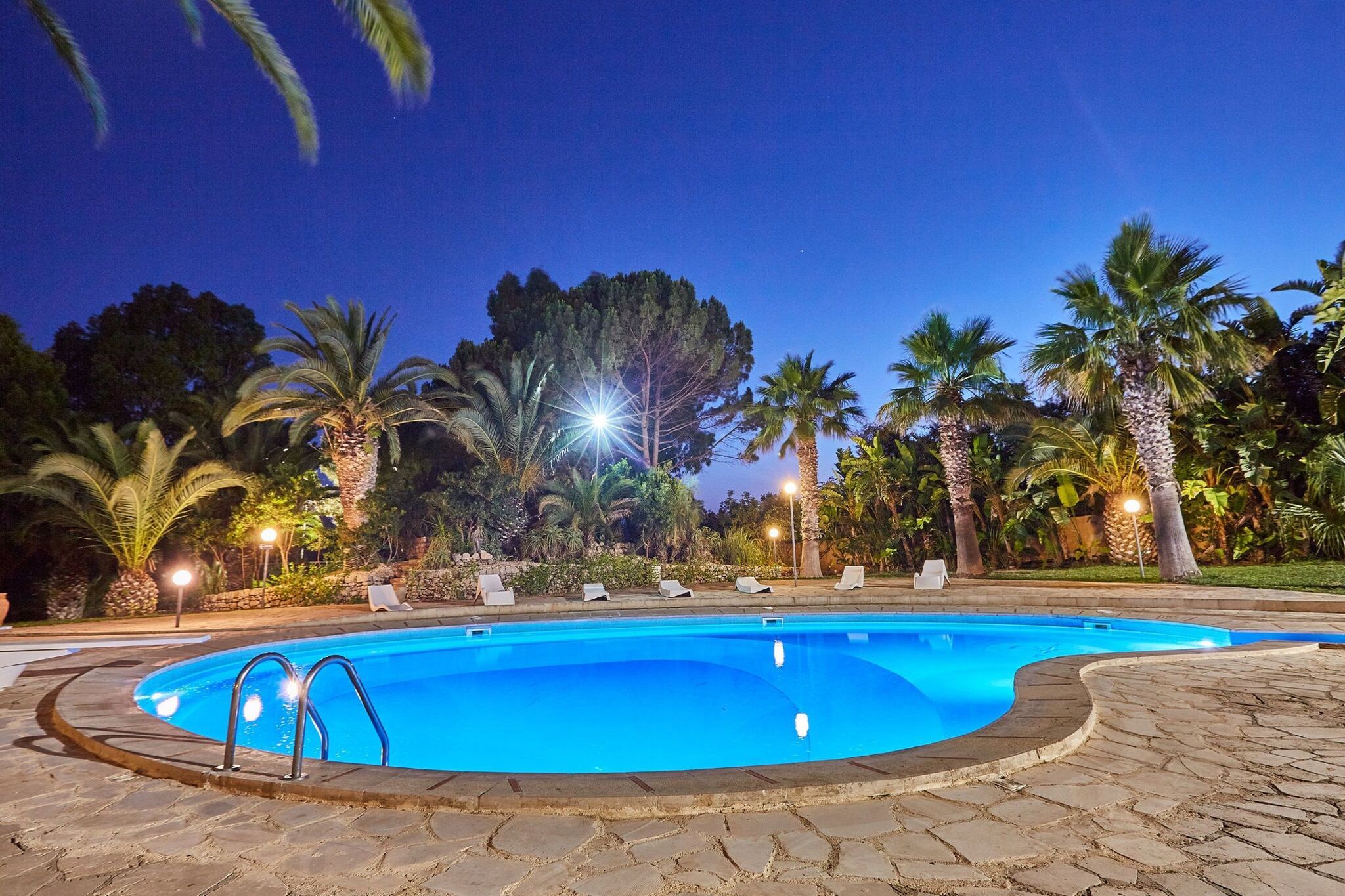Villa près de la mer avec piscine privée et air conditionné