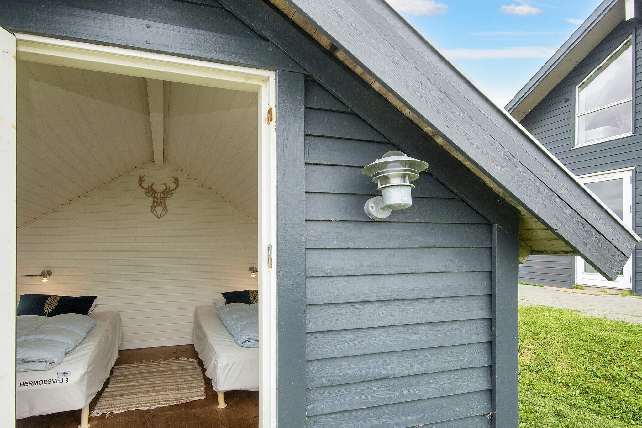 Annex: (2x single bed)\n\nopen kitchen(stove(2 ring stoves), cooker(electric), hood, coffee machine, oven, microwave, dishwasher, fridge-freezer), Living/bed room(TV(satellite), DVD player, radio, CD player, stereo unit, high chair), bedroom(2x single bed, children\'s bed), bedroom(2x single bed), bedroom(2x single bed), bedroom(2x single bed), bedroom(2x single bed), bathroom(floor heating)(tumble dryer, bathtub or shower, washbasin, toilet, washing machine), bathroom(floor heating)(bathtub or shower, washbasin, toilet), mezzanine(6x single folding bed), game computer, Bubble bath(outside, heated, 6 persons), sauna(indoor, heated, 4 persons), heating(electric), terrace(BBQ), BBQ, swimming pool(indoor, 250 m2), play equipment, table football, air to air heatpump, air to water heatpump