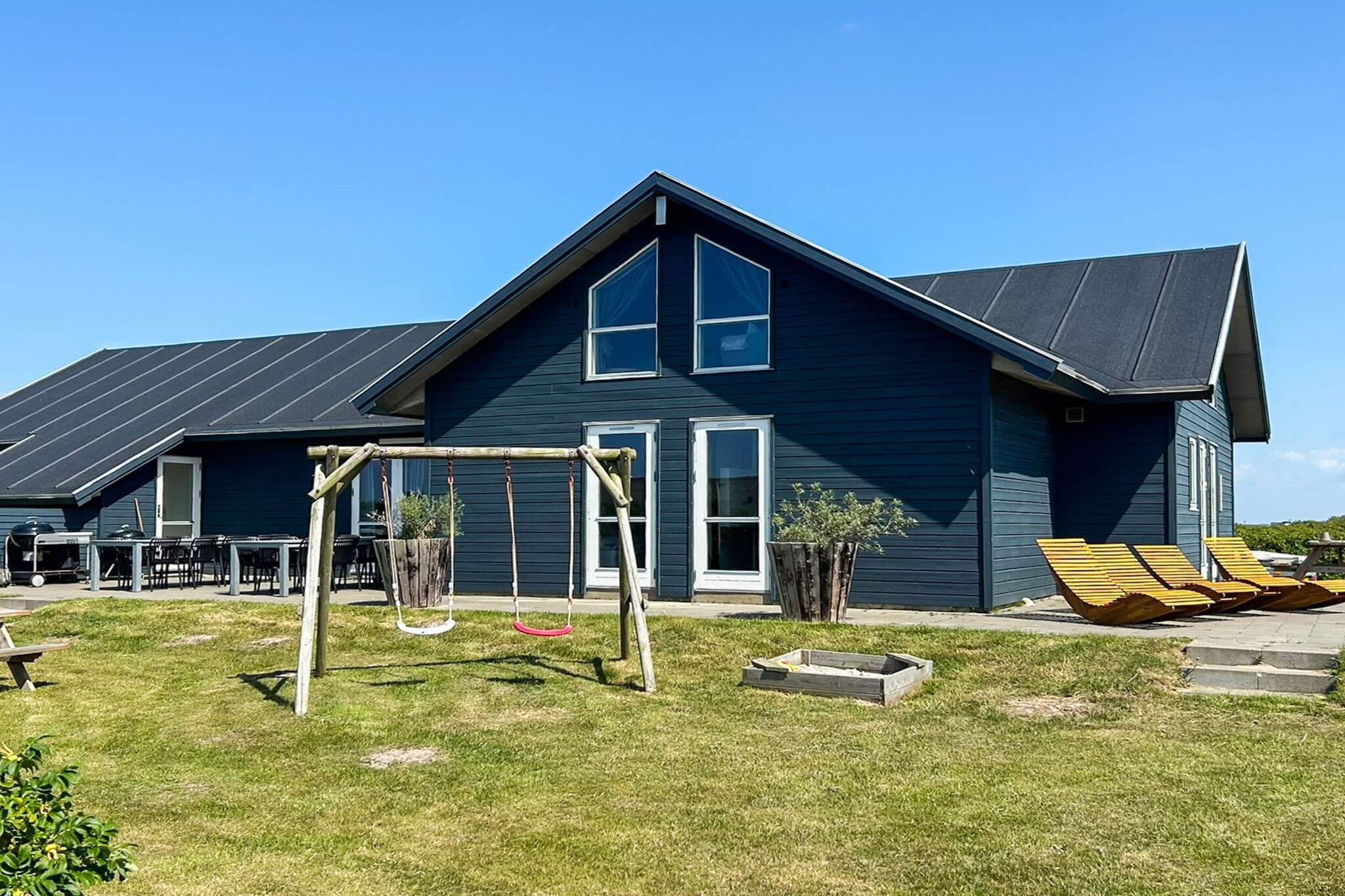 18 person holiday home in Harboøre