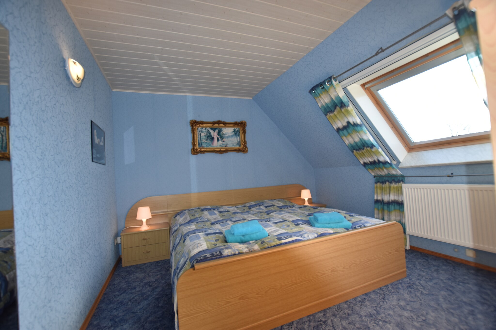 Located in Kröpelin, this peaceful apartment features 4 bedrooms for 7 people. Suitable for families or friends, guests can enjoy a hot barbecue in the scenic garden and access WiFi at this child-friendly property.
To enjoy a meal from the local cuisine, you can visit the nearby restaurants, 10 km away. The picturesque Hanseatic cities of Wismar and Rostock are worth a visit. About a 100 m away, you can visit a horse riding farm as well. The property features well-equipped kitchens, spacious living rooms and bedrooms. Guests can enjoy a relaxing vacation here and choose from lounging on the deckchairs under the sun, enjoy a scrumptious bite on the terrace or relaxing under a clear blue sky in the garden. This child-friendly property also features a trampoline, sandpit, play equipment and a slide. Bicycles are also available at a small fee.
A train station is located 10 km away.