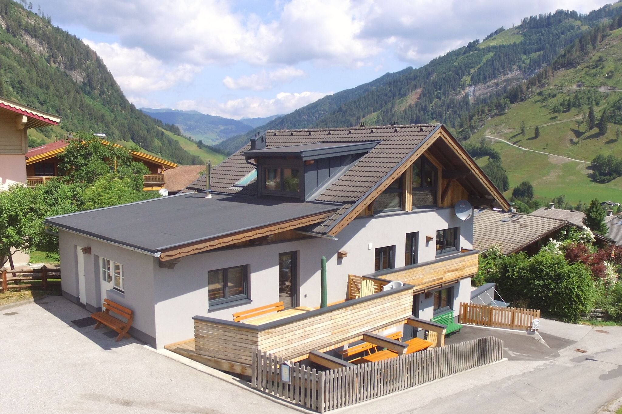 Luxe vakantiehuis in Salzburgerland direct aan de piste