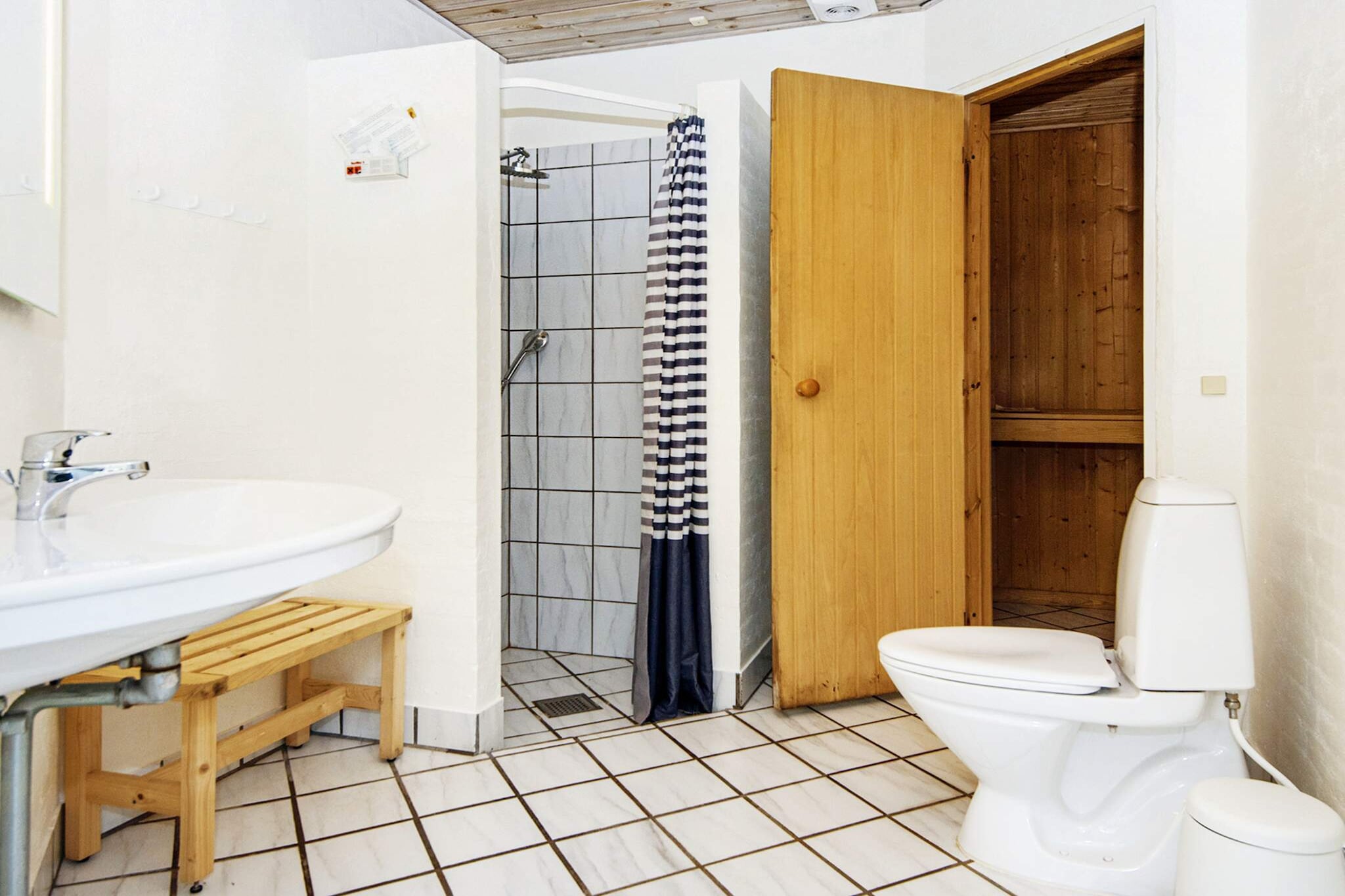 12 persoons vakantie huis in Glesborg - Binnen