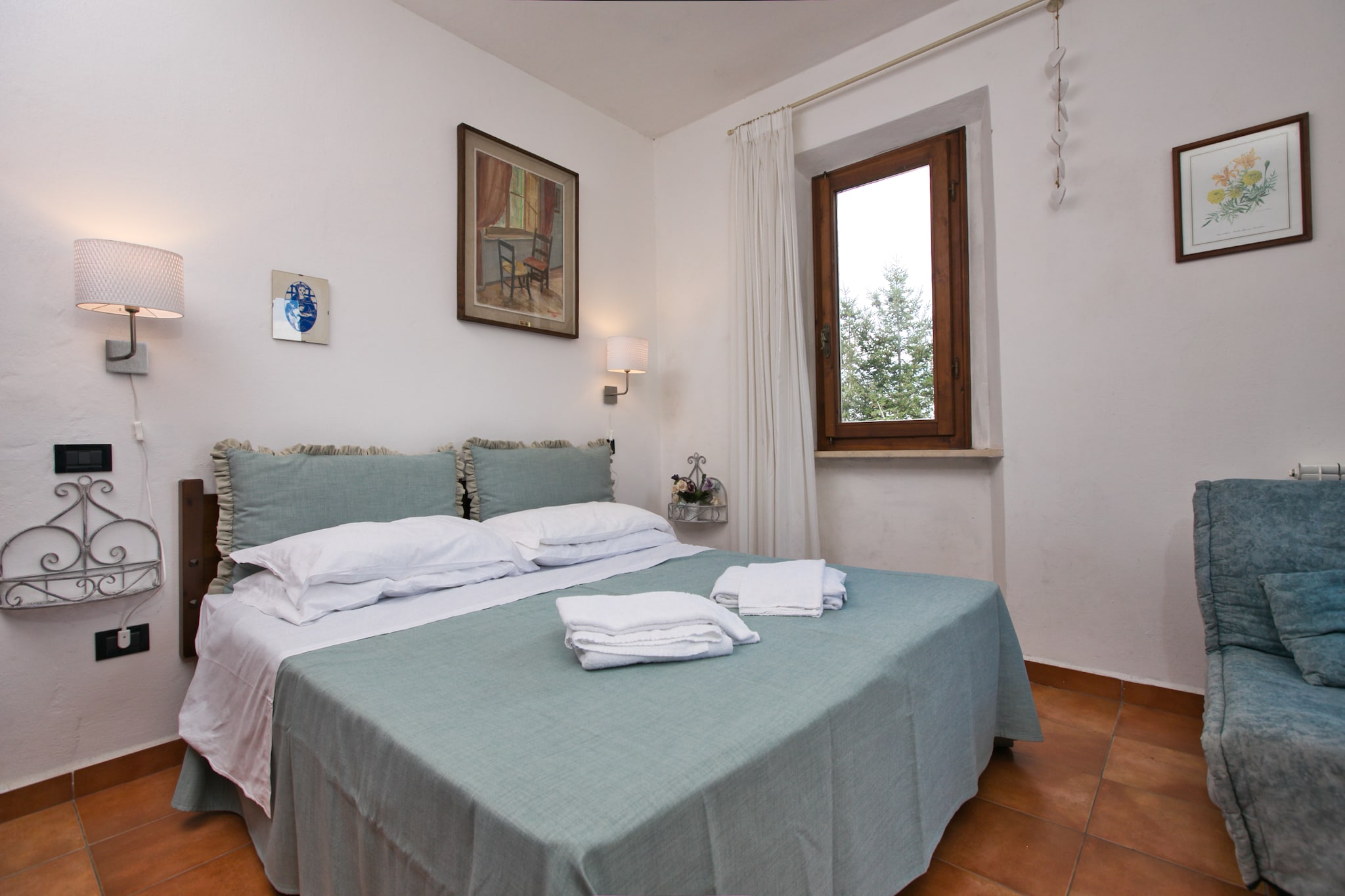 Ground floor: (Living room(2x single sofa bed, TV(satellite), fireplace), Kitchen(oven, dishwasher, fridge(+ freezer)), bathroom(toilet, washing machine))\n\nOn the 1st floor: (Bedroom with bathroom(double bed, shower), Bedroom with bathroom(single bed, double bed, shower), Bedroom with bathroom(single bed, double bed, shower), terrace, terrace)\n\nheating(central), terrace, BBQ, swimming pool(shared with other guests, 12 x  6 m., opened from Apr upto and including Sep)