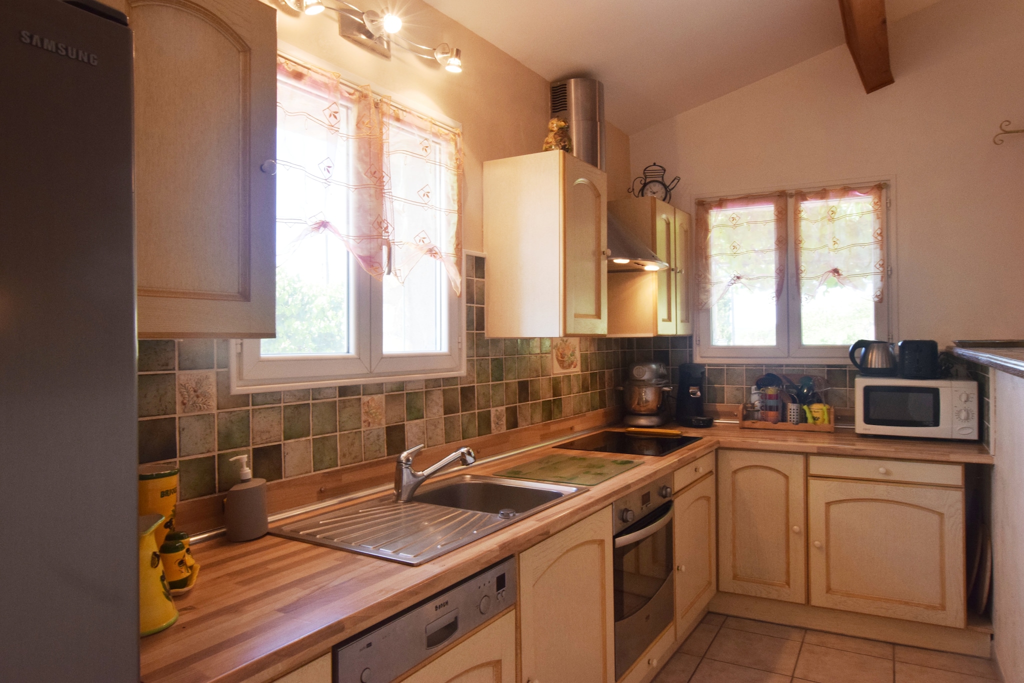 Maison de village-Kitchen