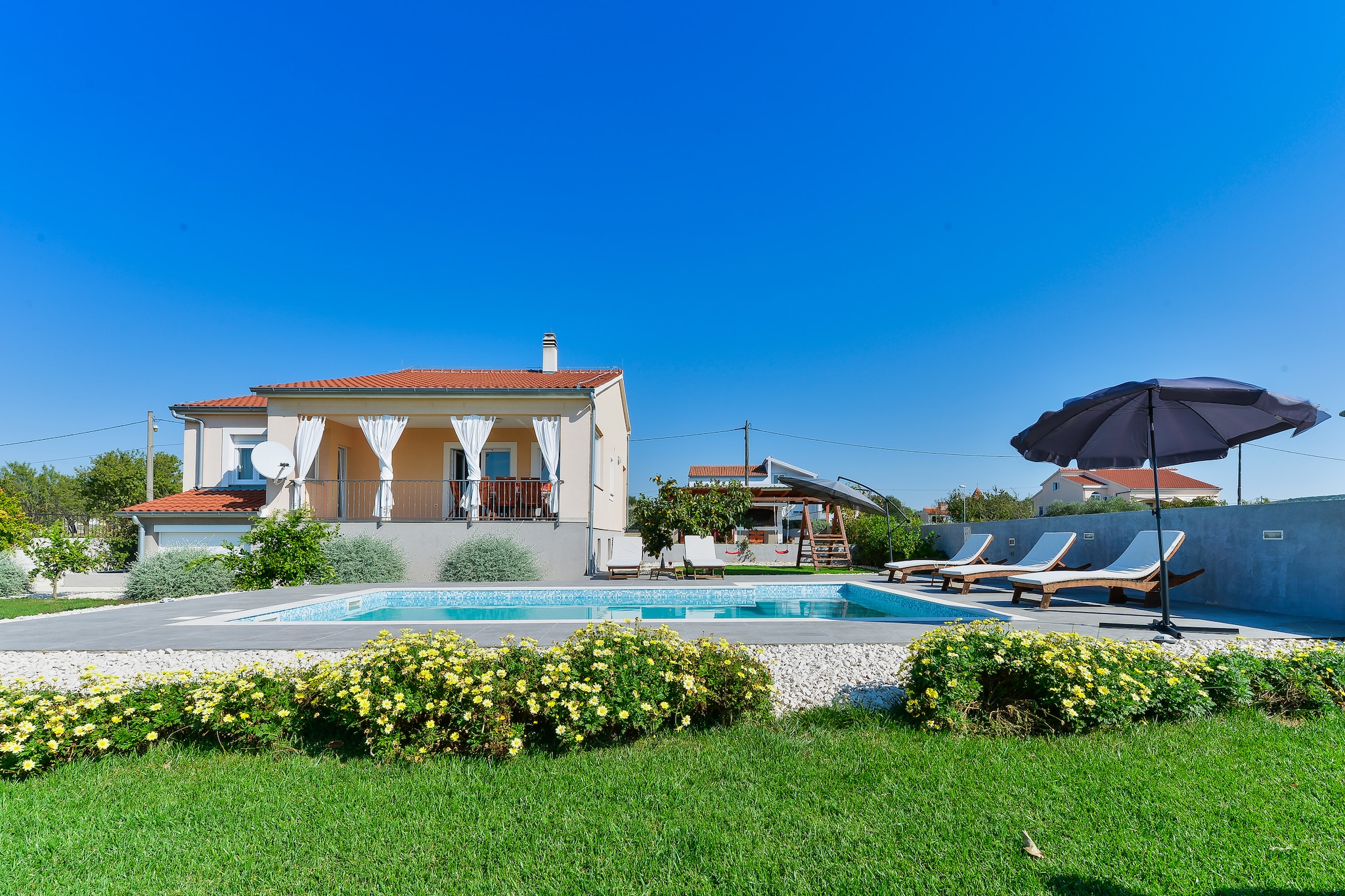 Villa spacieuse à Debeljak avec piscine privée