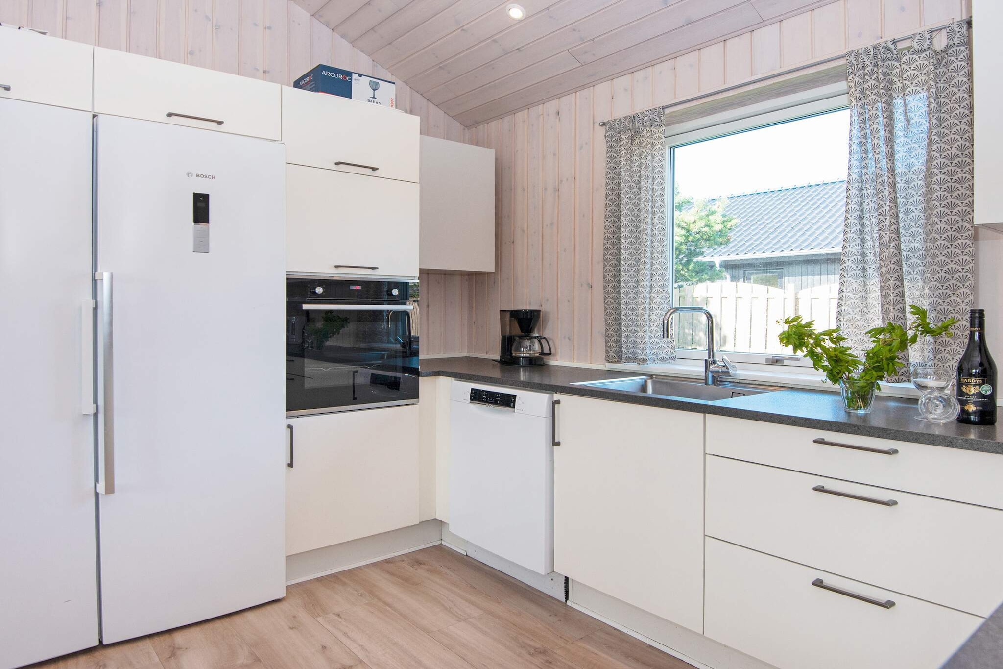 Zomerhuis met zwembad, sauna - Binnen