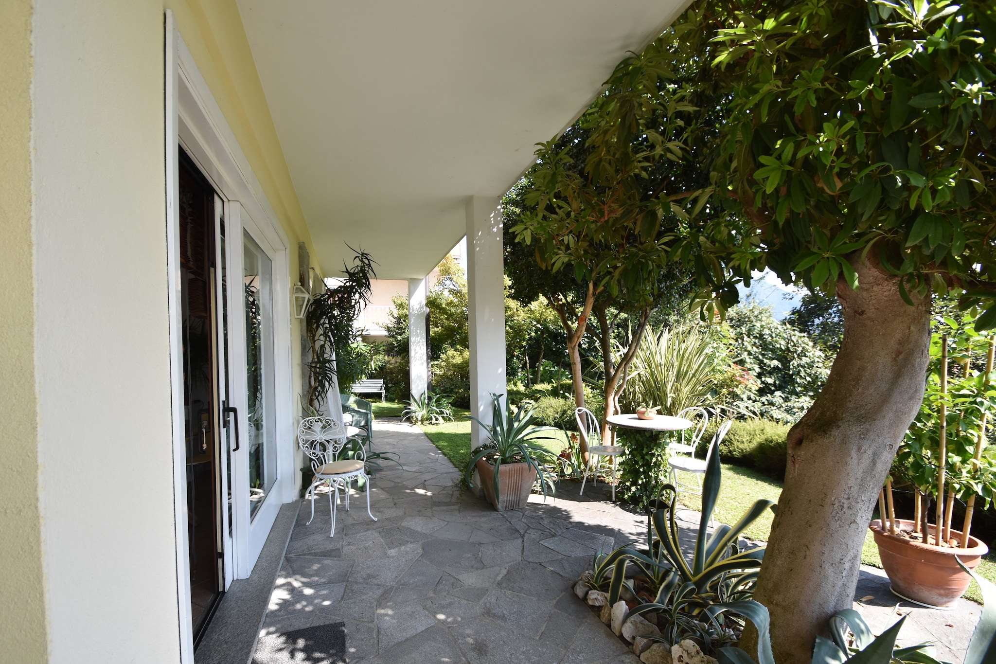 An optional utilities and service fee of EUR 30,00 will be charged before your arrival. Details are given below.<br> Tucked away in the tranquil hamlet of Biganzolo, this charming holiday home offers a warm and intimate atmosphere, perfect for couples or small families. The property features a private, roofed terrace and access to a shared fenced garden, ideal for relaxing or enjoying a quiet moment outdoors. Inside, a cozy living-dining area with TV and a fully equipped open kitchen provides comfort and self-sufficiency, while central heating and modern safety features ensure peace of mind. Just steps from Lake Maggiore, the home offers easy access to nature and local attractions. A children's playground and football field are nearby, and the vibrant town of Intra Verbania, only 2 km away, offers shops, scenic promenades, and a lively weekend market. Food lovers will enjoy lakeside eateries and cozy trattorias in Biganzolo and Intra. Try authentic Italian cuisine at Ristorante Milano or discover local specialties at nearby family-run restaurants. Between scenic lake views, outdoor adventures, and delightful dining experiences, this home offers a perfect retreat for a relaxing and memorable stay on Lake Maggiore. <br><b> Optional Utilities & Service Package </b><br><b> An optional utilities and service package of EUR 30,00 </b> can be selected prior to your arrival. You will receive a separate communication with the payment link should you wish to include it.<br>This package ensures a seamless stay and conveniently covers services such as final cleaning, utility consumption, service support, and protection against minor damages or incidental costs during your stay.<br>Guests who prefer may manage these services independently, provided the property is returned in good order at check-out.