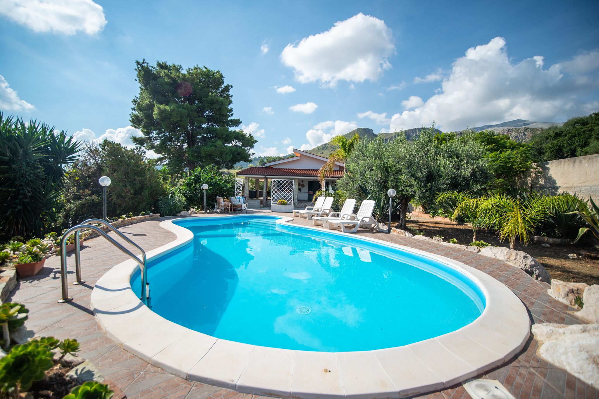 Villa à Castellammare del Golfo avec piscine privée