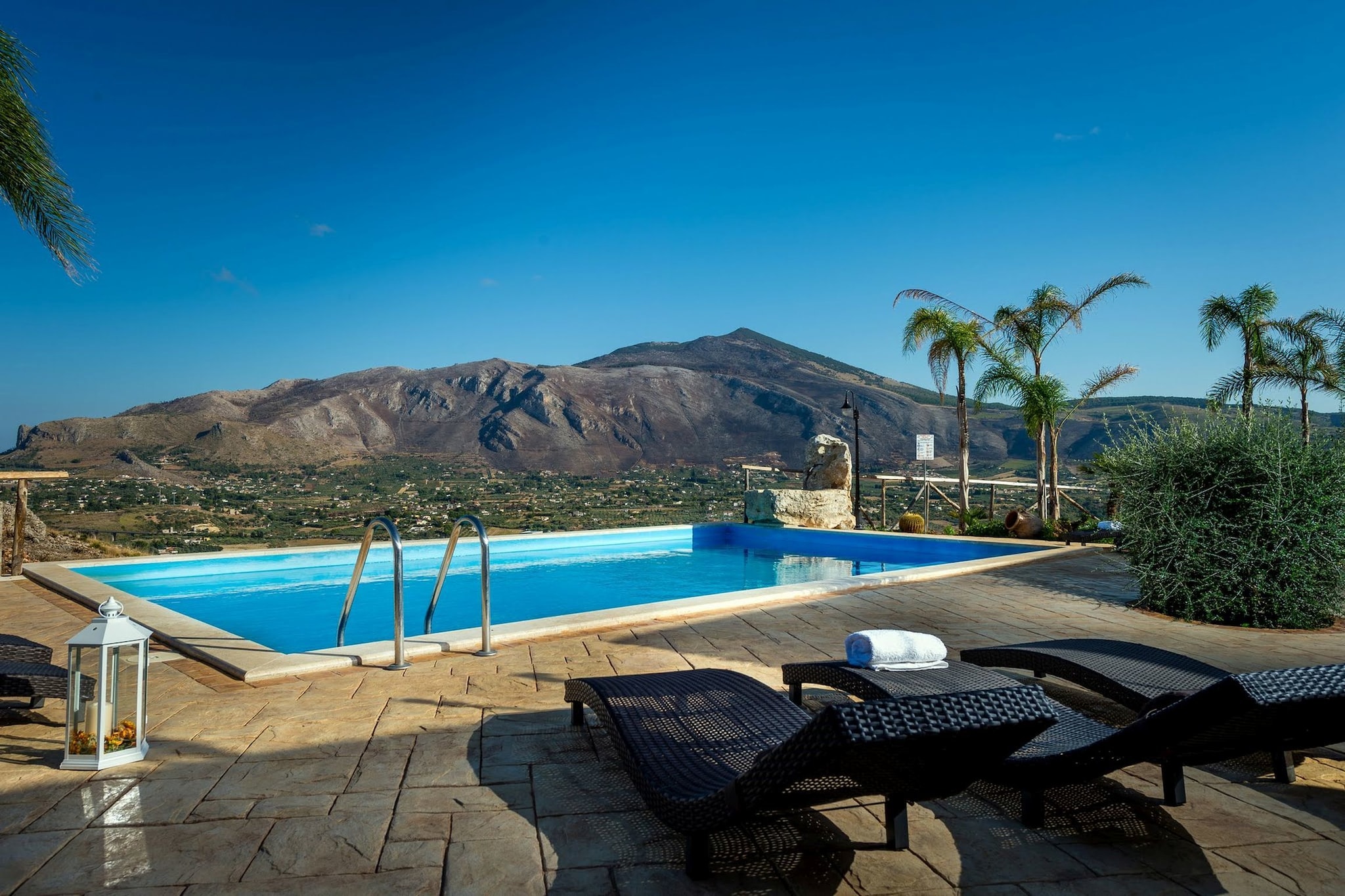 Landelijke villa in Castellammare del Golfo met grote tuin