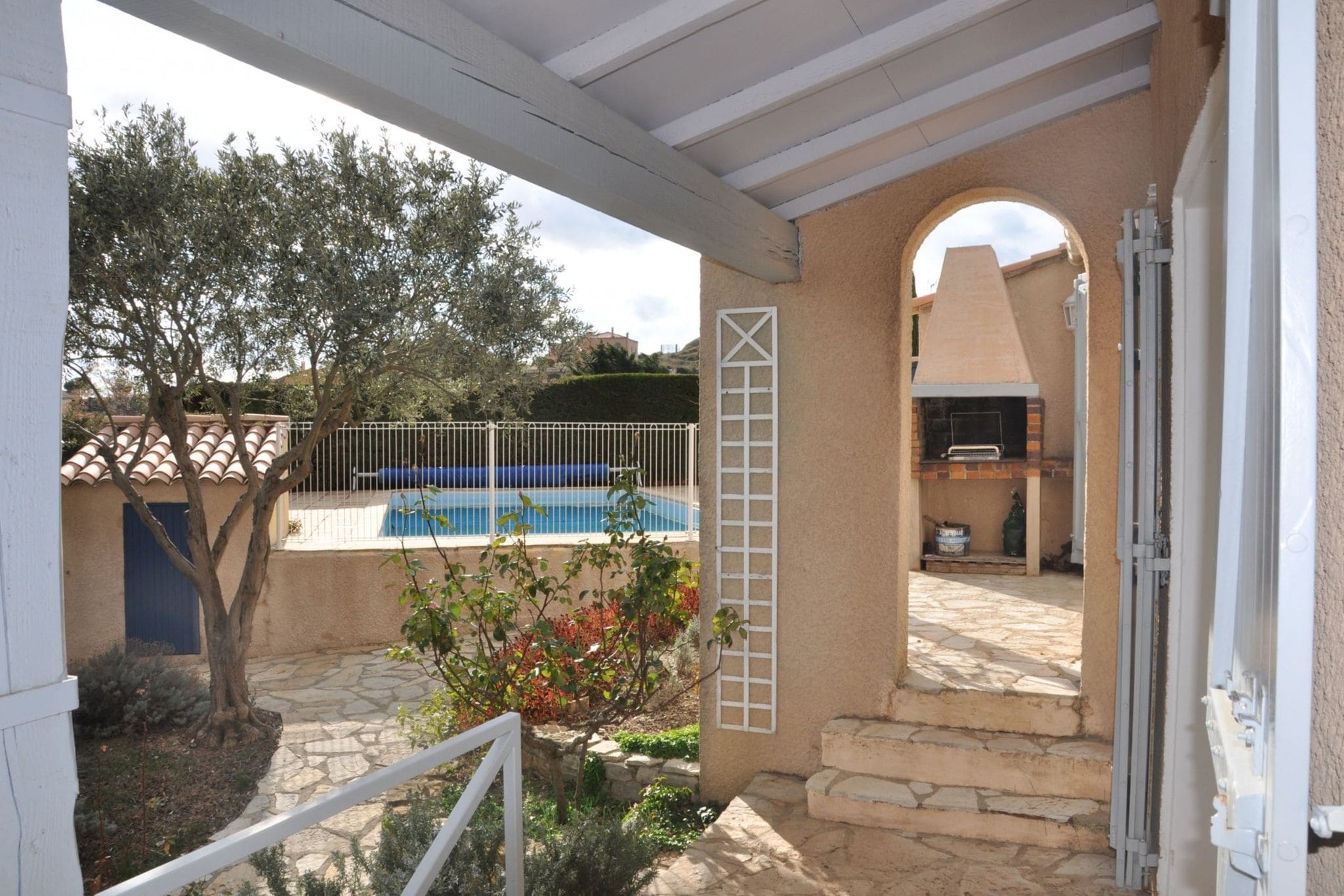 Holiday villa near Narbonne-Plage, fenced private swimming pool and view of a lake