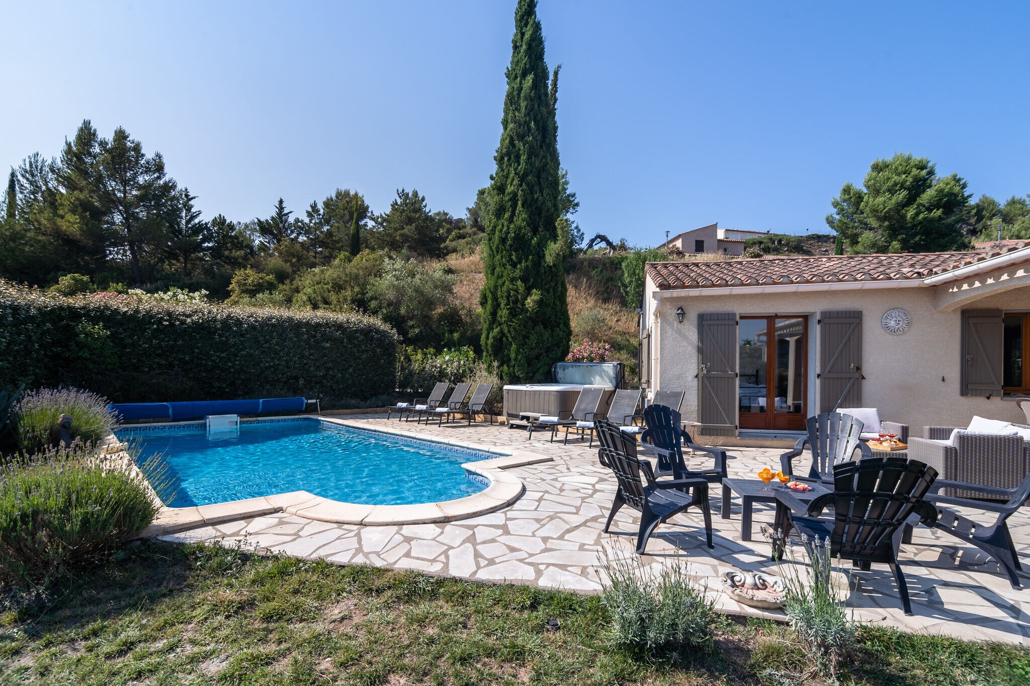 Luxuriant Villa in Beaufort with Swimming Pool