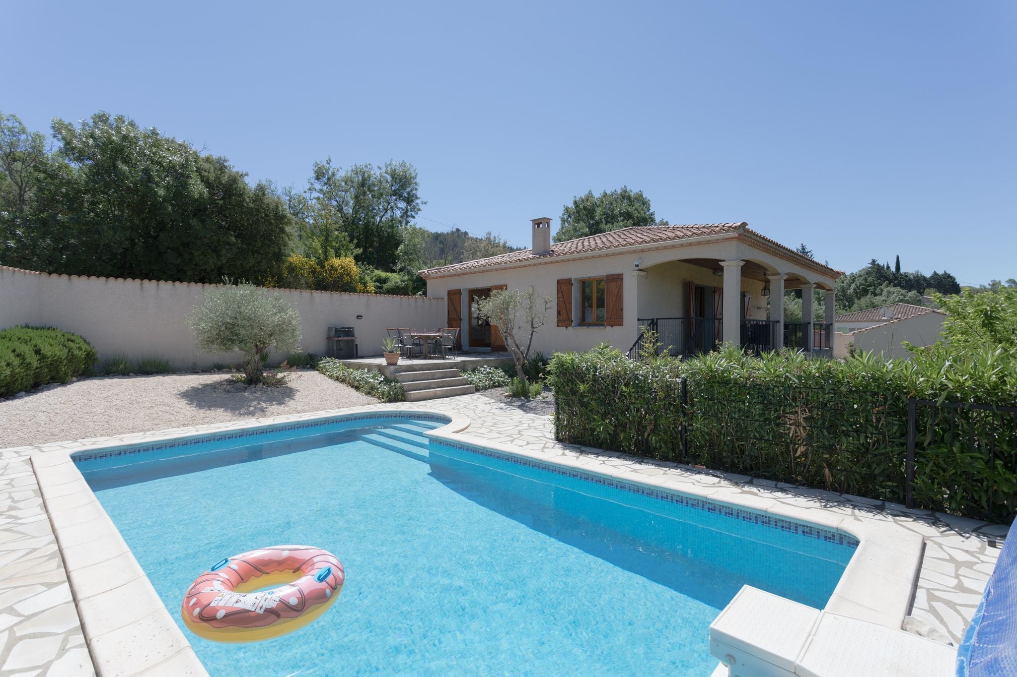 Cosy Villa in Félines-Minervois with Swimming Pool