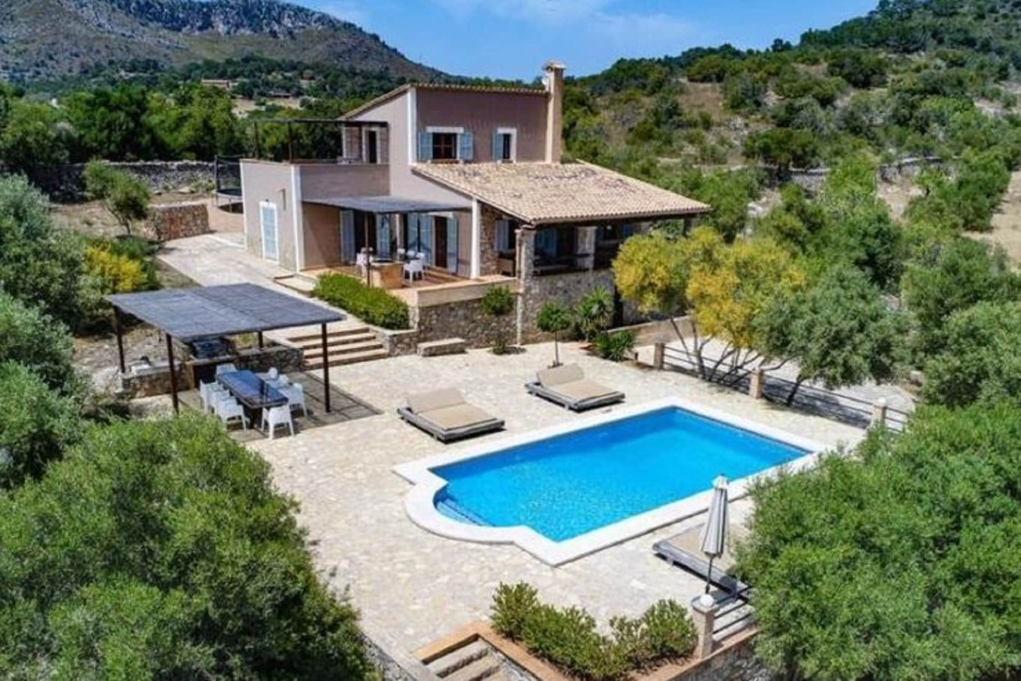 Chic Mansion in St Llorenç des Cardassar Balearic islands