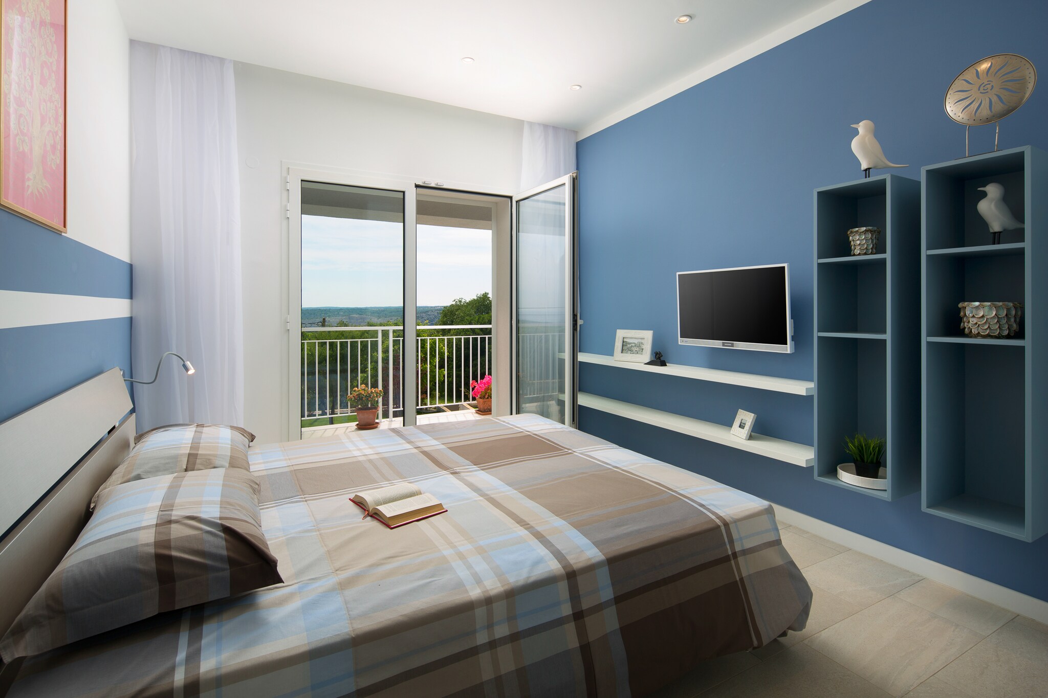 Exquisite Villa in StaniÅ¡ovi with Swimming Pool