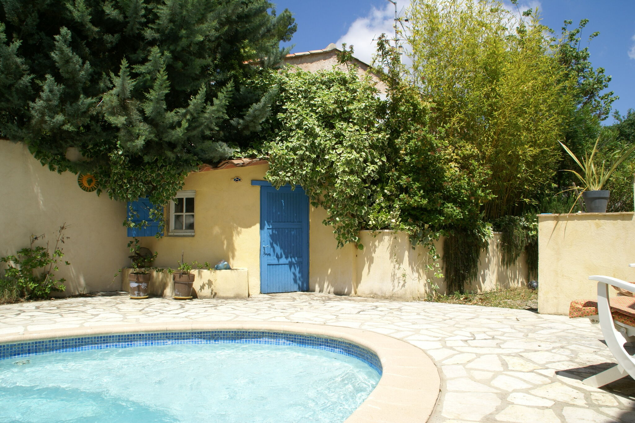 Sfeervolle villa in Lorgues met privézwembad en omheinde tuin