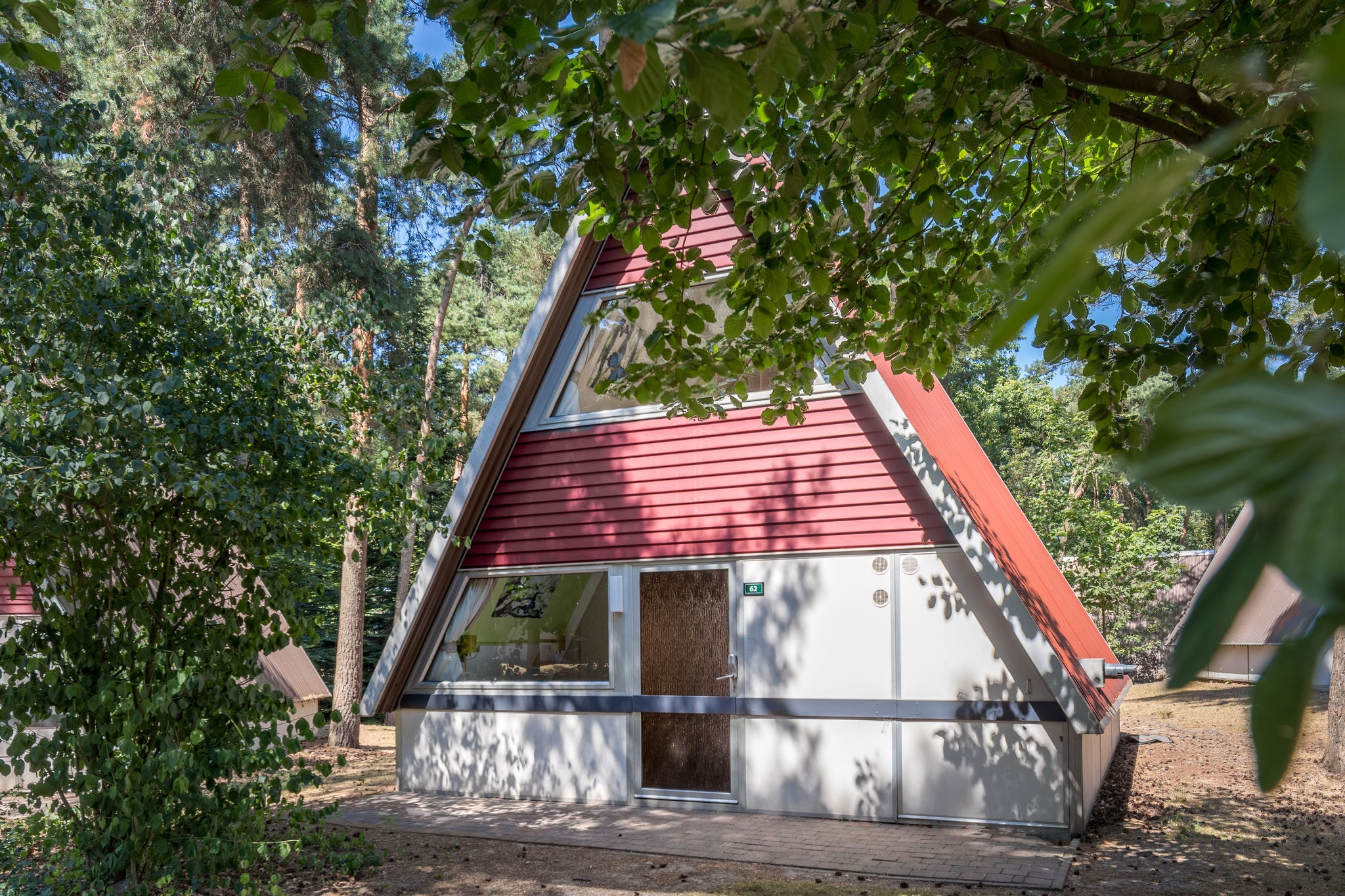 Gerestylde bungalow met afwasmachine, natuurrijke omgeving