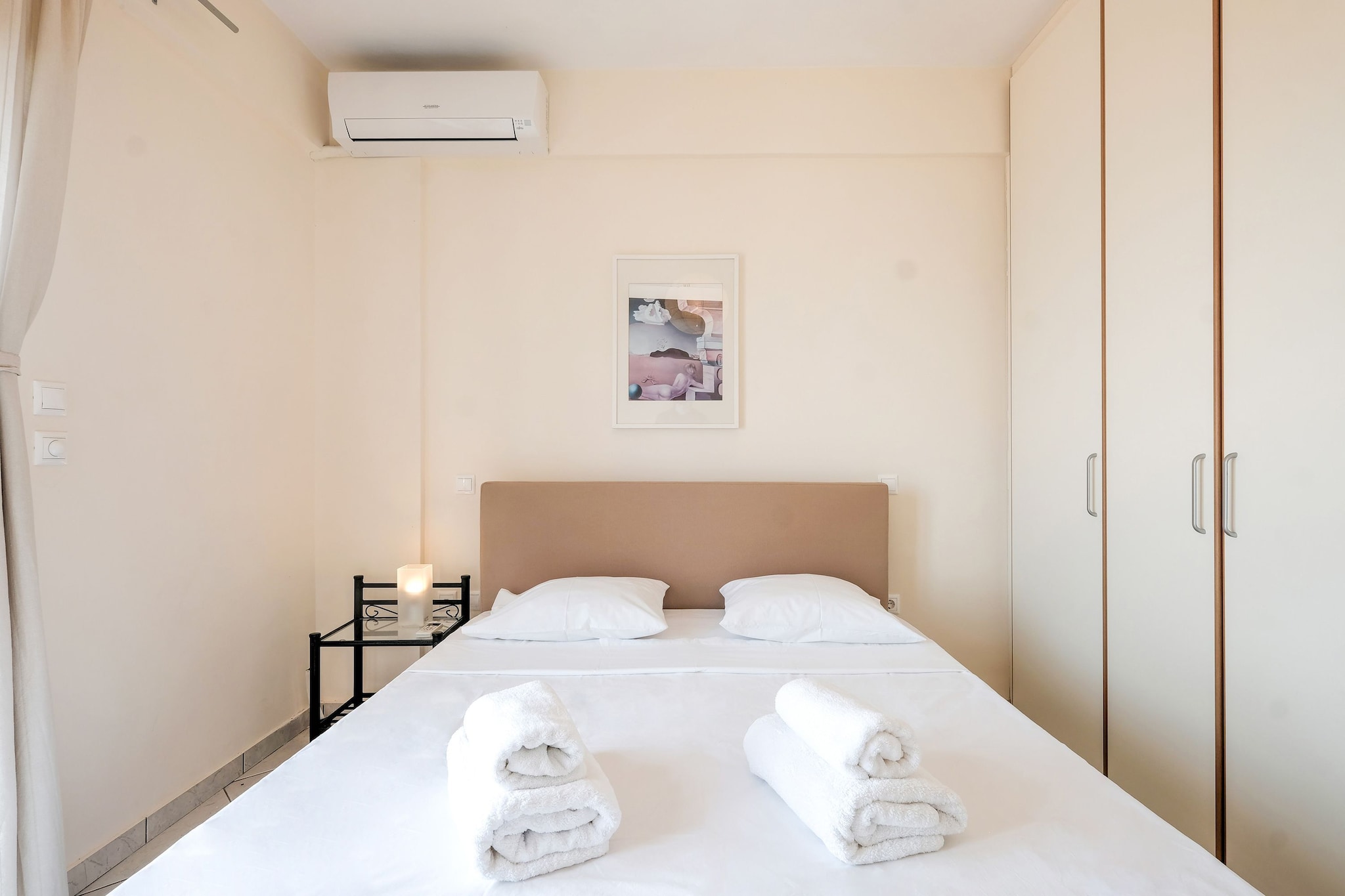 Bed Room