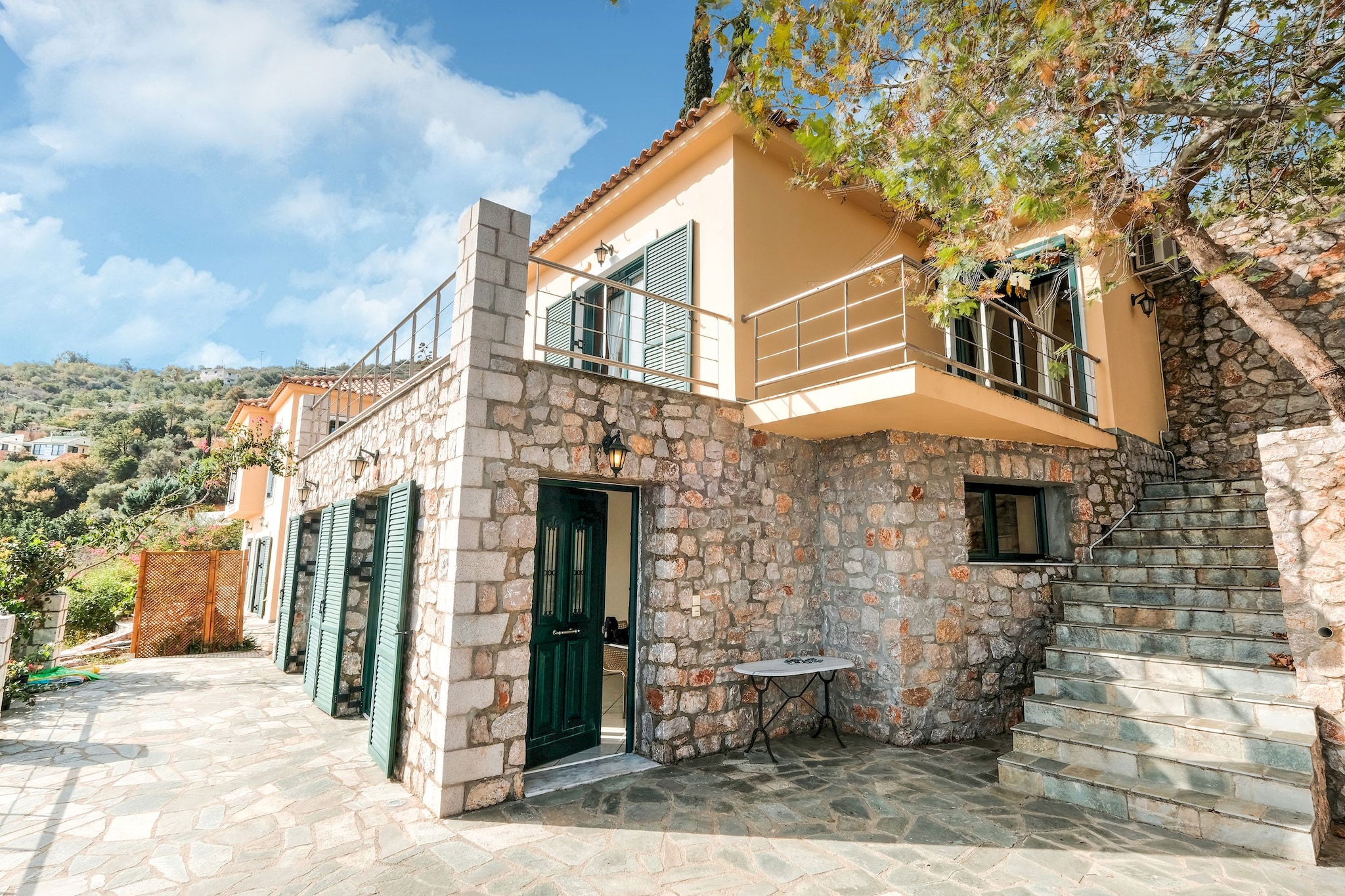 Exterior Summer