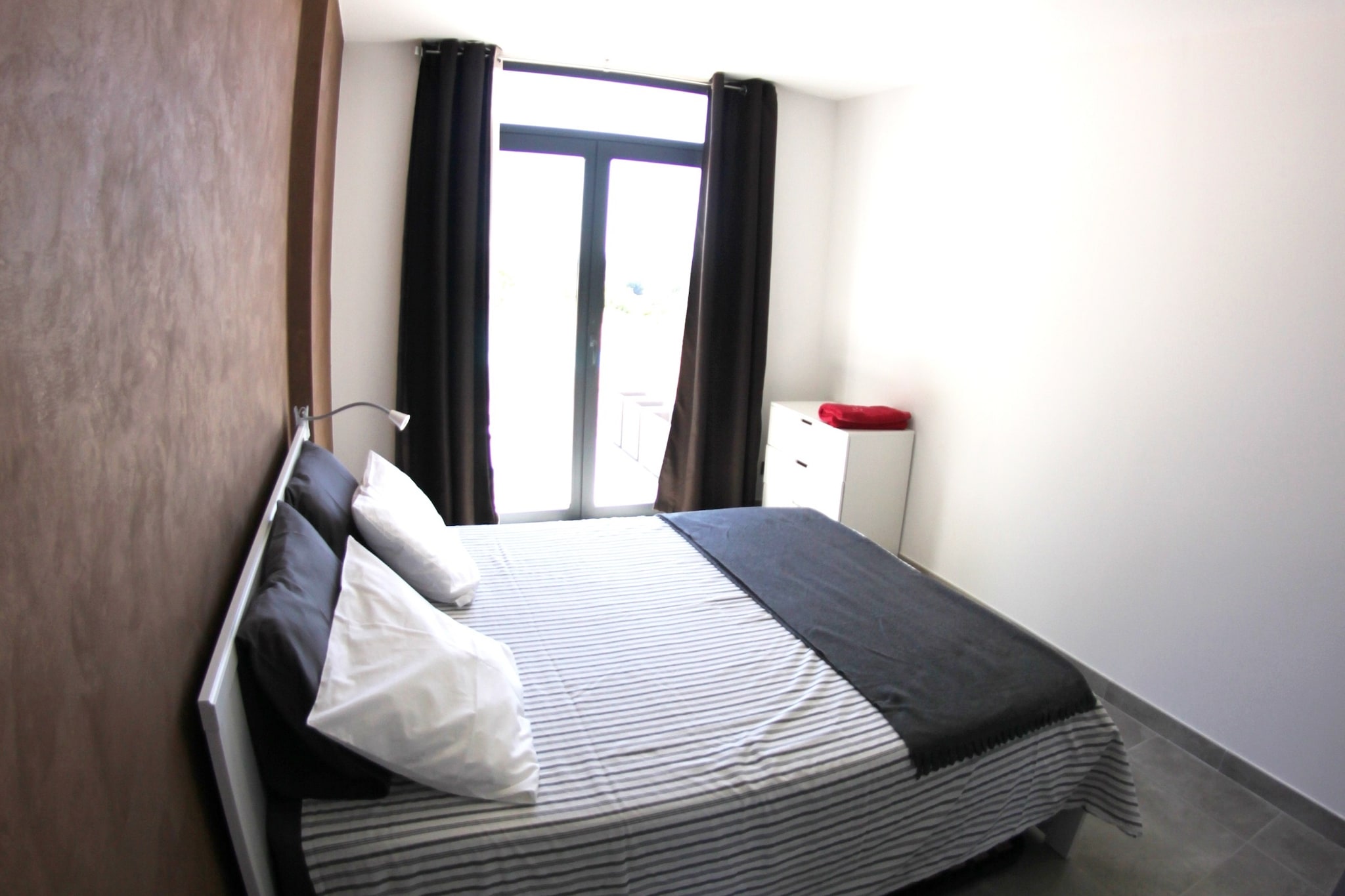 Villa moderne-Bedroom