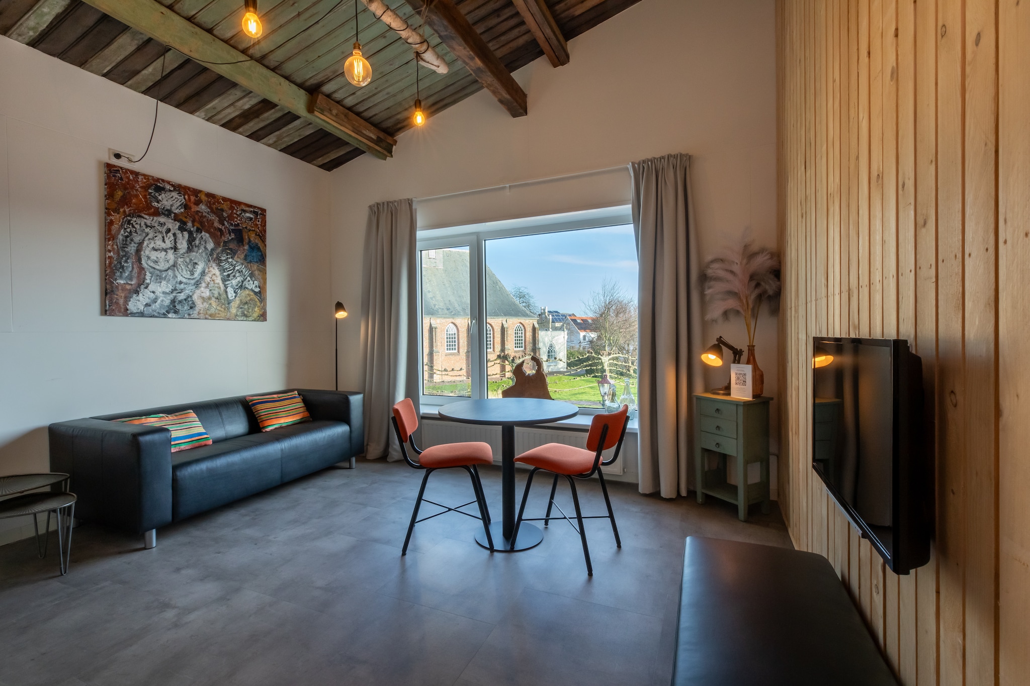 Charming Escape in the Heart of Koudekerke
Tucked away on the cozy village square, this stylish 1-bedroom apartment offers the perfect retreat for couples seeking peace, comfort, and a touch of romance. With a warm and inviting living space, a modern kitchen, and a private ensuite bedroom, everything is designed for quiet mornings, slow dinners, and quality time. Whether you're celebrating a special occasion or just escaping the city, this intimate apartment sets the perfect mood.

Coastal Adventures Just Minutes Away
Located only 3 km from the sandy beaches of Zeeland, youâ€™re never far from a spontaneous walk along the shore or a relaxing afternoon in the sun. Explore the charming towns of Vlissingen, Middelburg, or Zoutelandeâ€”all within a 6 km radiusâ€”for boutique shopping, coastal bike rides, and local events. The surrounding countryside offers plenty of scenic trails and space to breathe in the sea air.

Dine Like a Local
Enjoy Zeelandâ€™s rich culinary offerings with restaurants just 100 meters away. Treat yourselves to a romantic dinner at Hof aan Zee or explore the harbor-side dining in Vlissingen for fresh seafood and sunset views. Whether youâ€™re cooking in your own fully equipped kitchen or exploring the flavors of the coast, every meal here feels like a celebration.