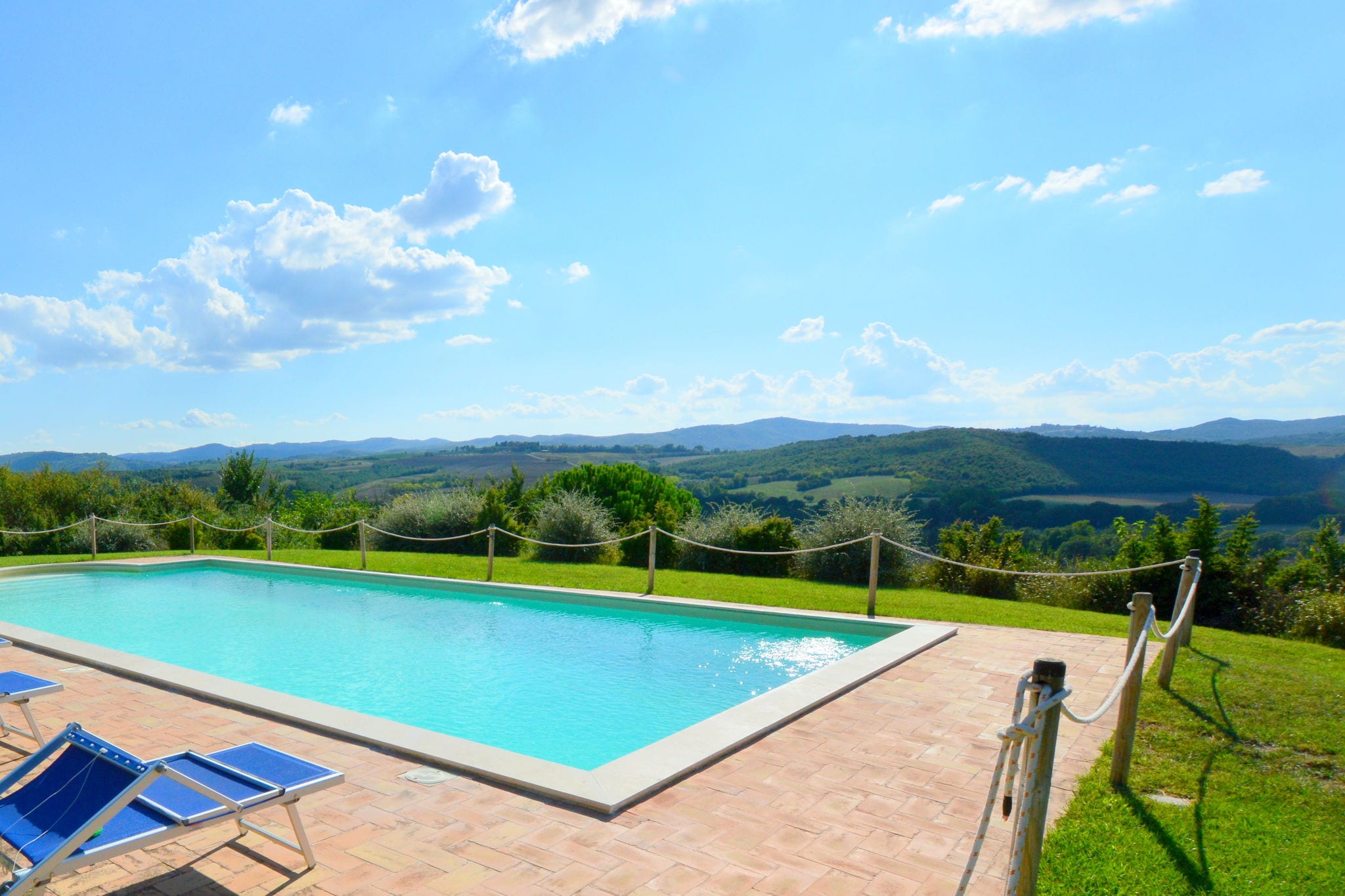Jolie villa à Marsciano avec jardin vert et piscine privée