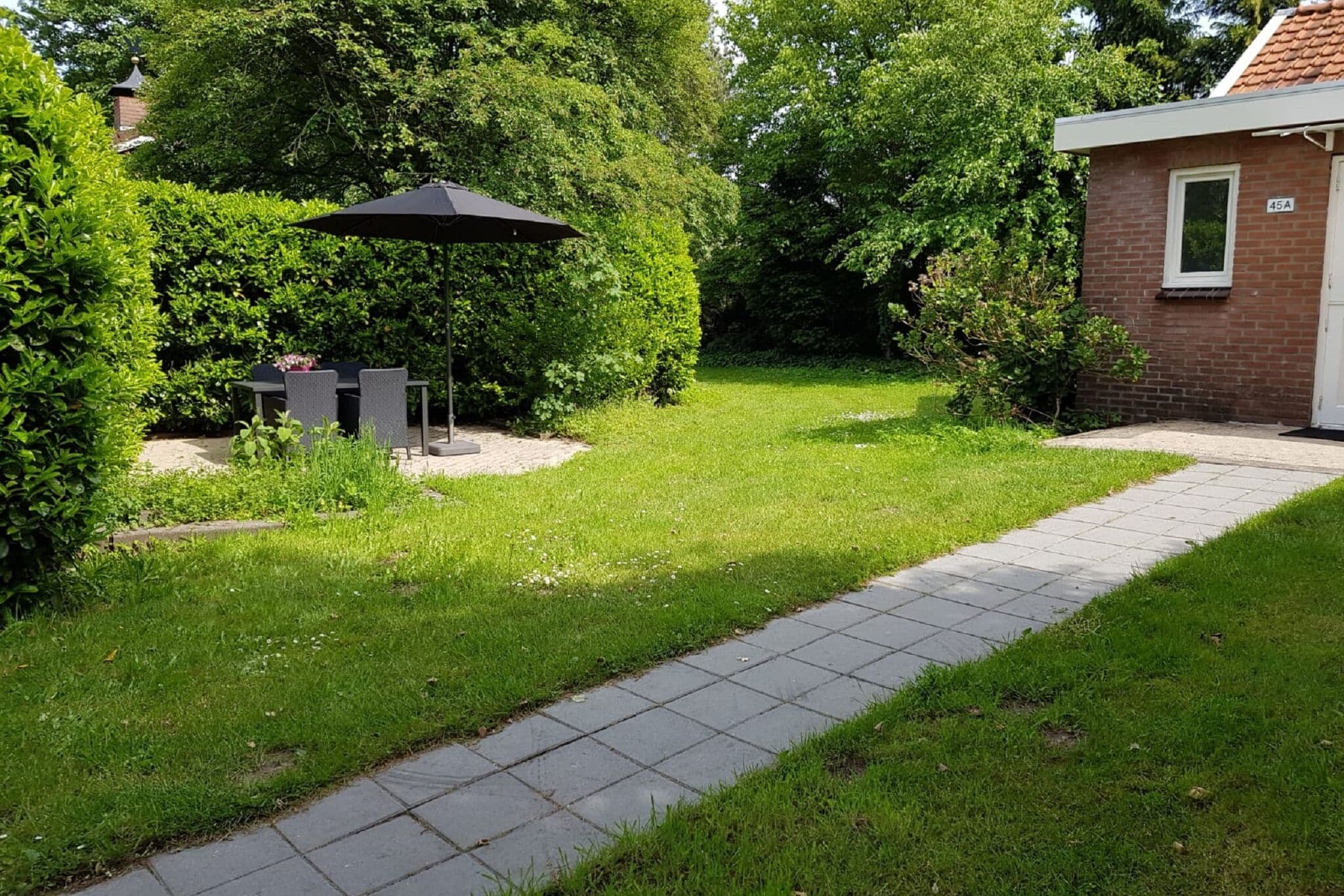 Charming Holiday Home in Garderen with Garden