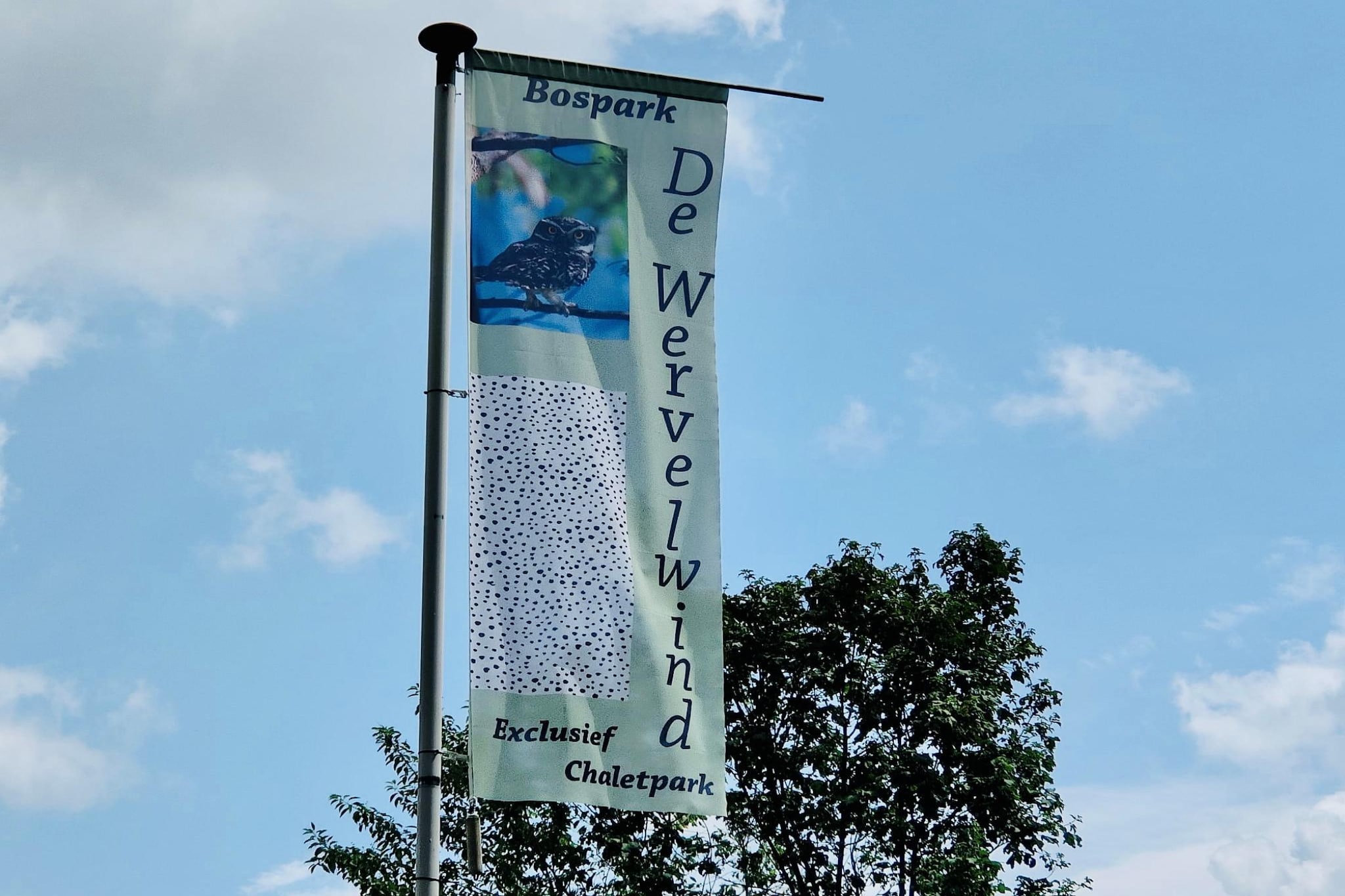 Ground floor: (Kitchen(electric kettle, cooker, coffee machine(filter, pads), oven, dishwasher, fridge-freezer), Living/diningroom(TV), bedroom(double bed), bedroom(2x single bed), bathroom(shower, washbasin, toilet))\n\ntumble dryer, washing machine, heating(central), terrace, garden, bicycle storage, garden furniture, parking, parking, parasol, boules court, Garden shed, Charging post for electric cars