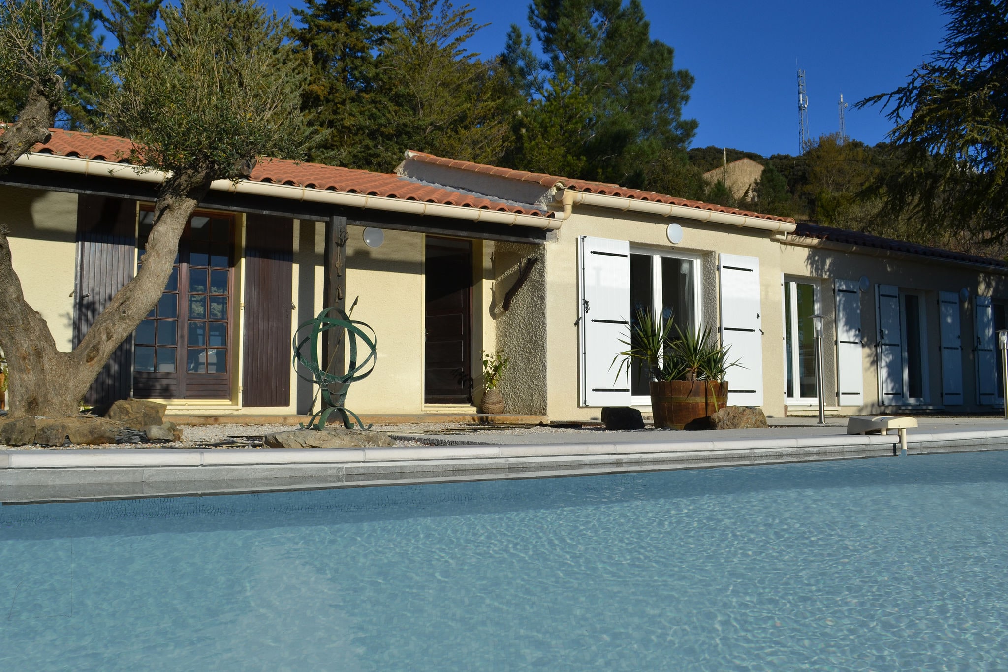 Delighful Villa in Berlou with Private Swimming Pool