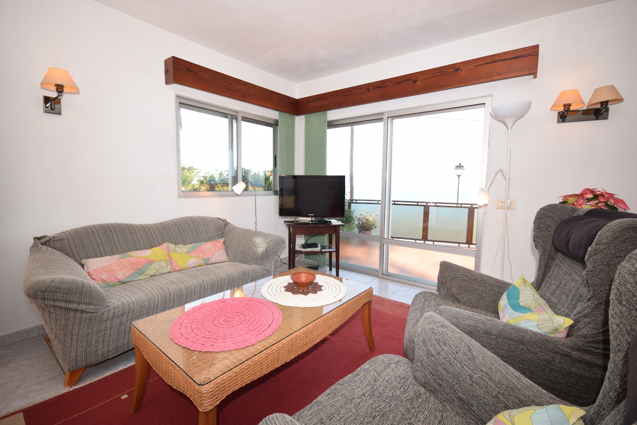 This cozy 2-bedroom holiday home is located in Mesa del Mar, on the Canary Islands. From the terrace in front, you can enjoy views of the Pico del Teide. The holiday home is perfect for a small family or group of up to 4 persons. Supermarkets are 2 km from the home in case you want to stock up groceries. The nearest (black) beach is that of Mesa del Mar at 2.2 km. You can explore the national park and chilled top of the Teide (3718 above sea level). For cultural excursions, visit San Cristobal de la Laguna, which has buildings from the 16th century. In the living room with dining and seating, the whole bunch spends time together. The home has a beautiful garden right in front. Enjoy lounging on a sun-lounger under the palm tree or play ball games with your children here. Several terraces are surrounding the house. You have many sunny and shaded spots to relax during the day. The Tenerife Norte airport is 10.5 km away.