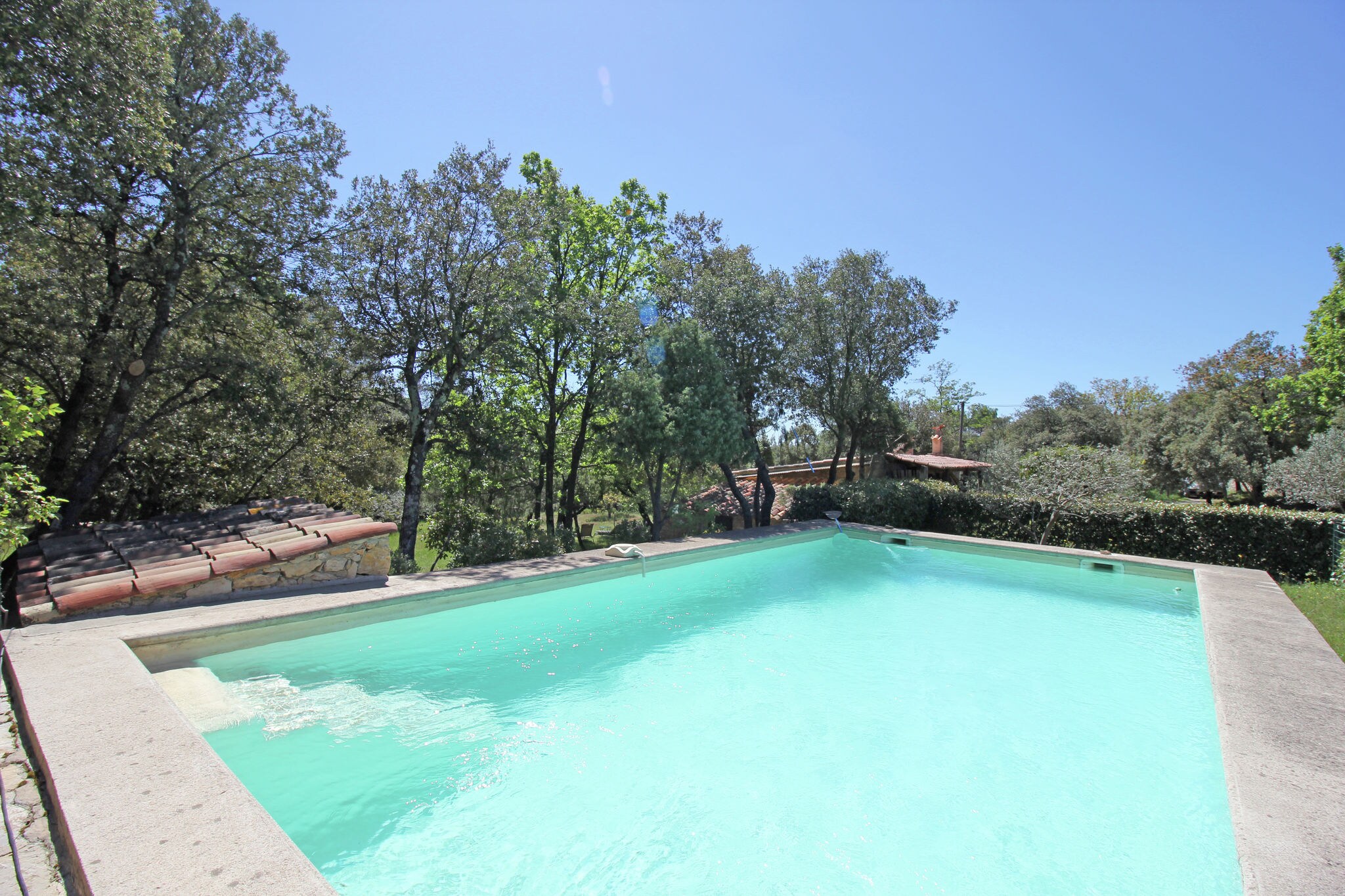 Luxueuse maison de vacances avec piscine à Cotignac