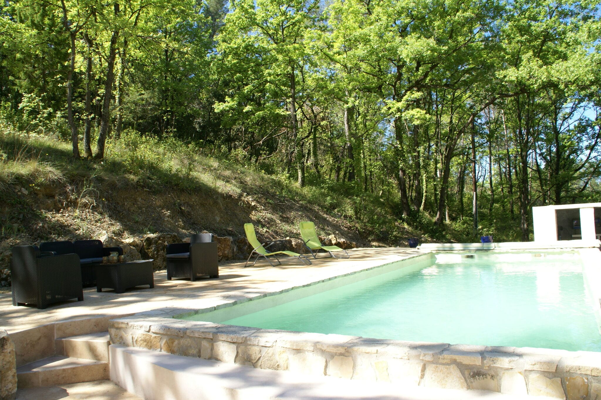 Ein romantisches Ferienhaus mitten im Wald, Le Flayosquet mit Privat Swimmingpool