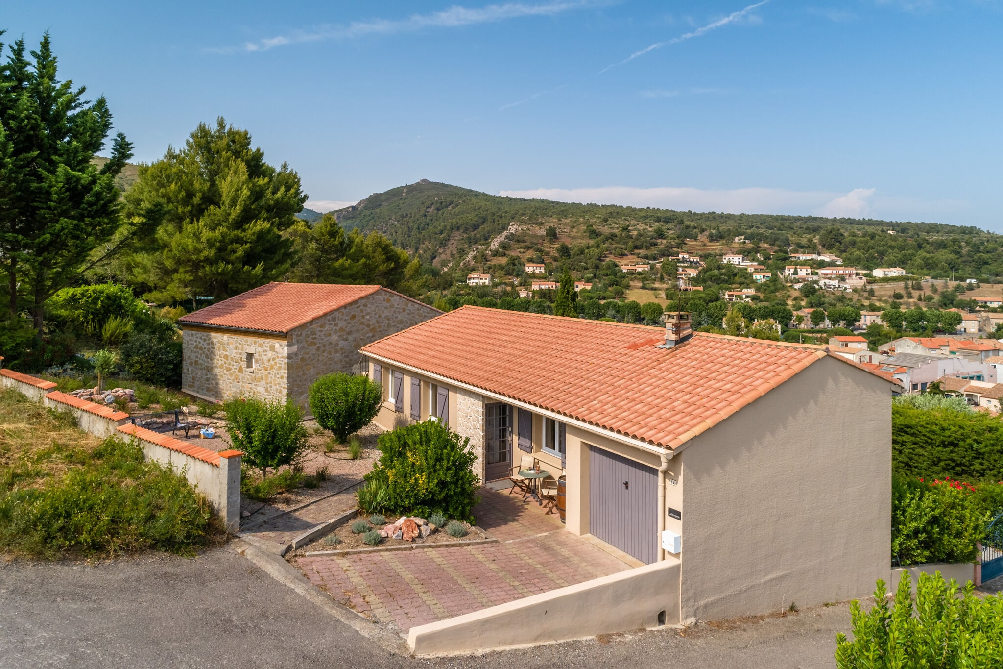Serene vrijstaande villa in Zuid-Frankrijk met een privézwembad