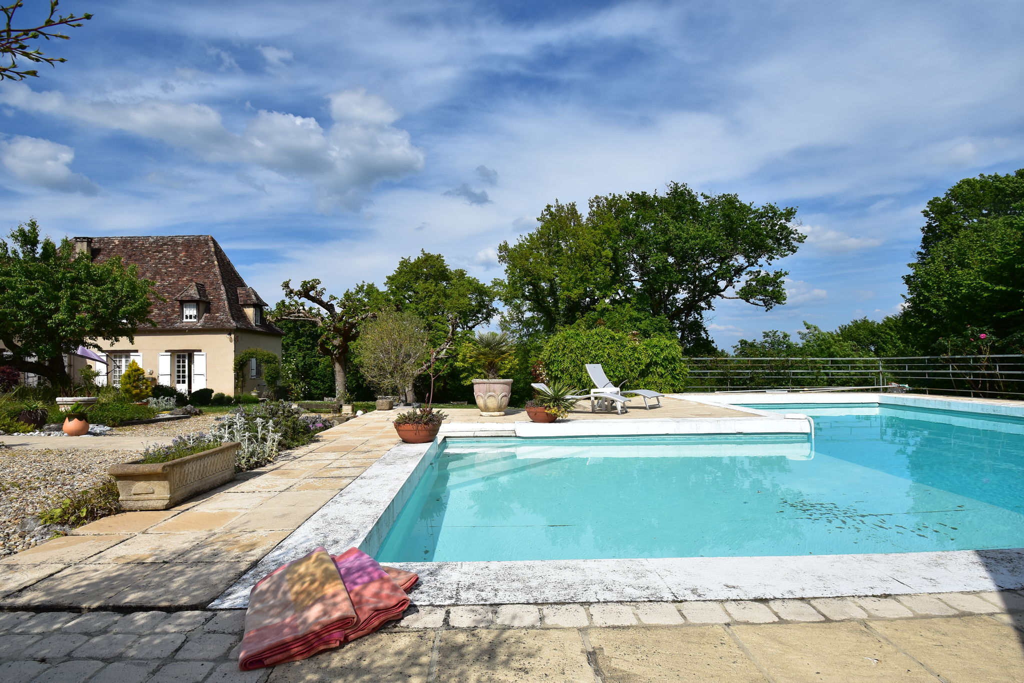 Luxe landhuis in Aquitanië met een zwembad