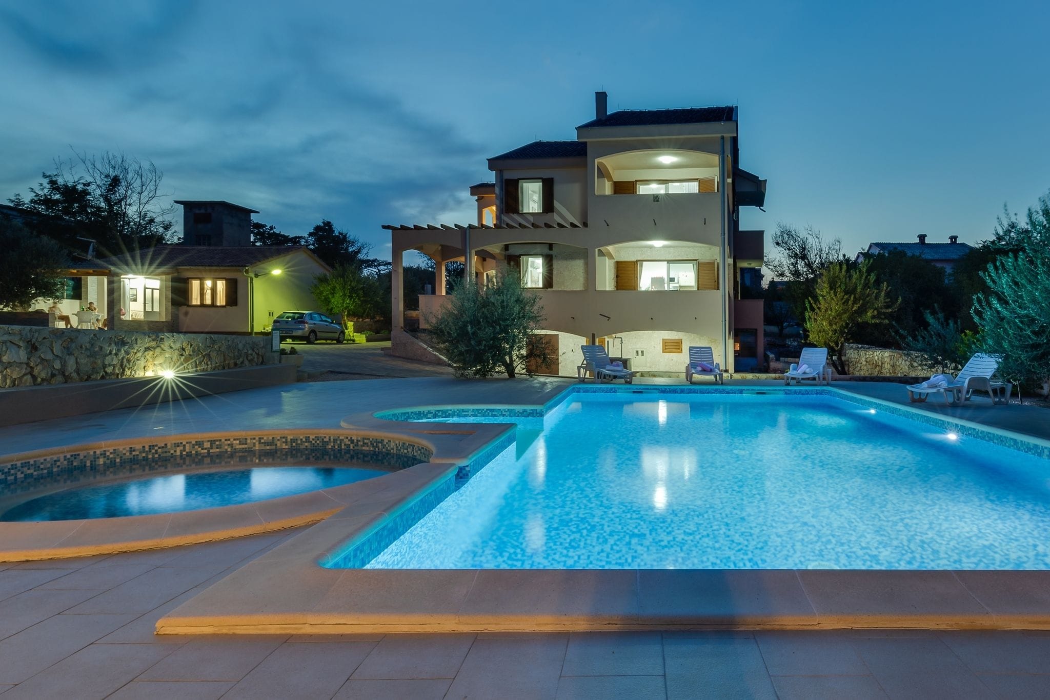 Spacieuse maison de vacances à Ražanac avec piscine