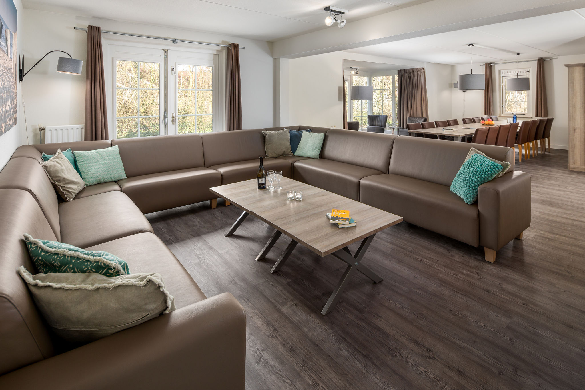 Neu gestaltete geräumige Villa mit Bad in Domburg