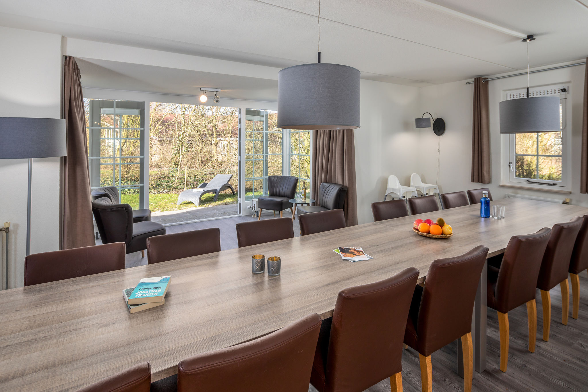Restyled spacious villa with a bath in Domburg