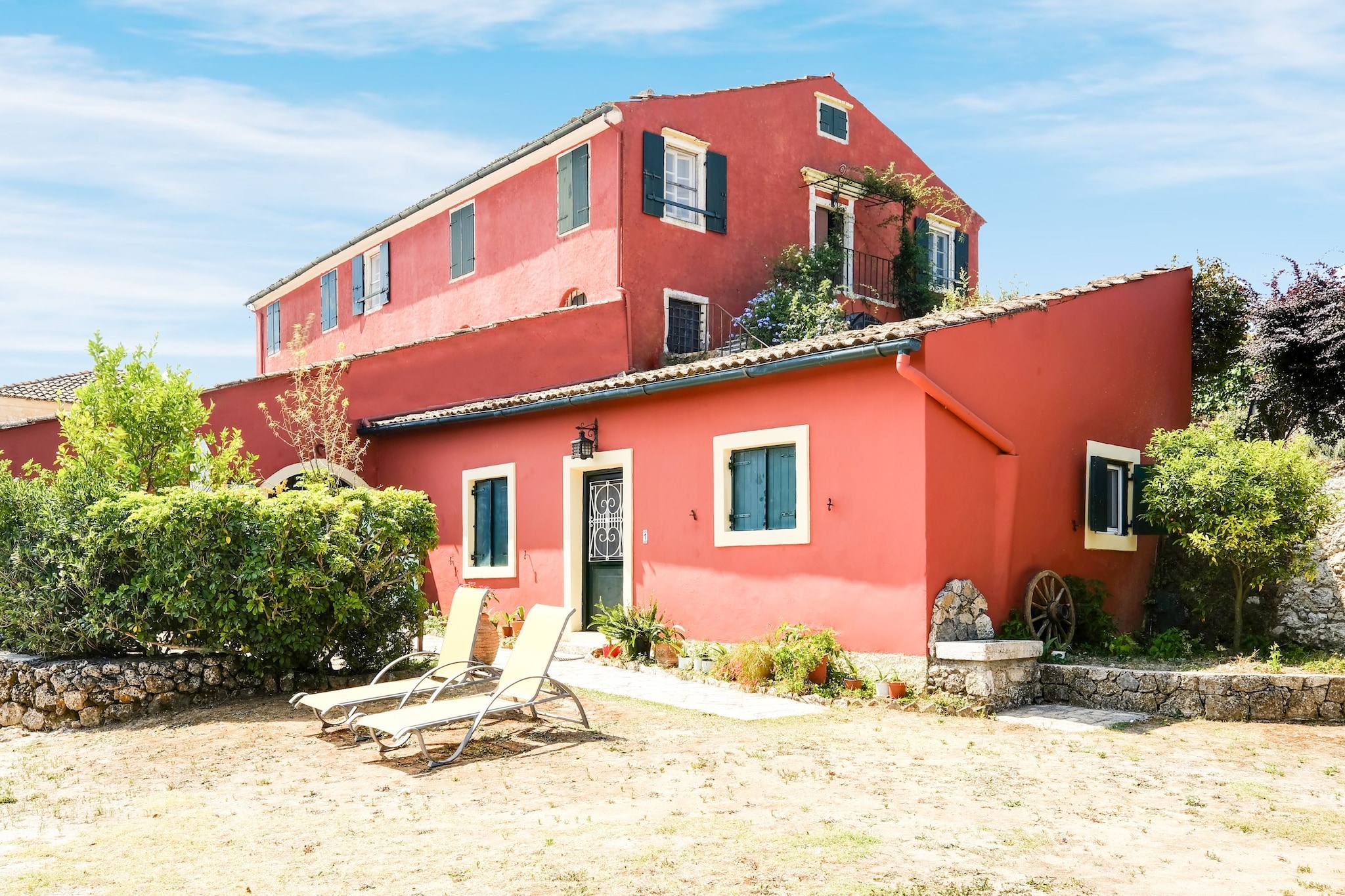 Exterior Summer