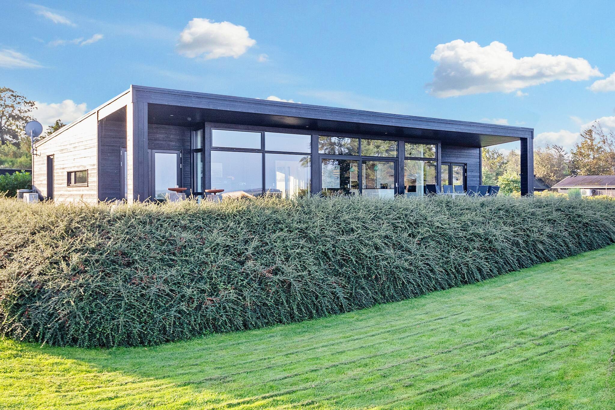 Modern toevluchtsoord met uitzicht